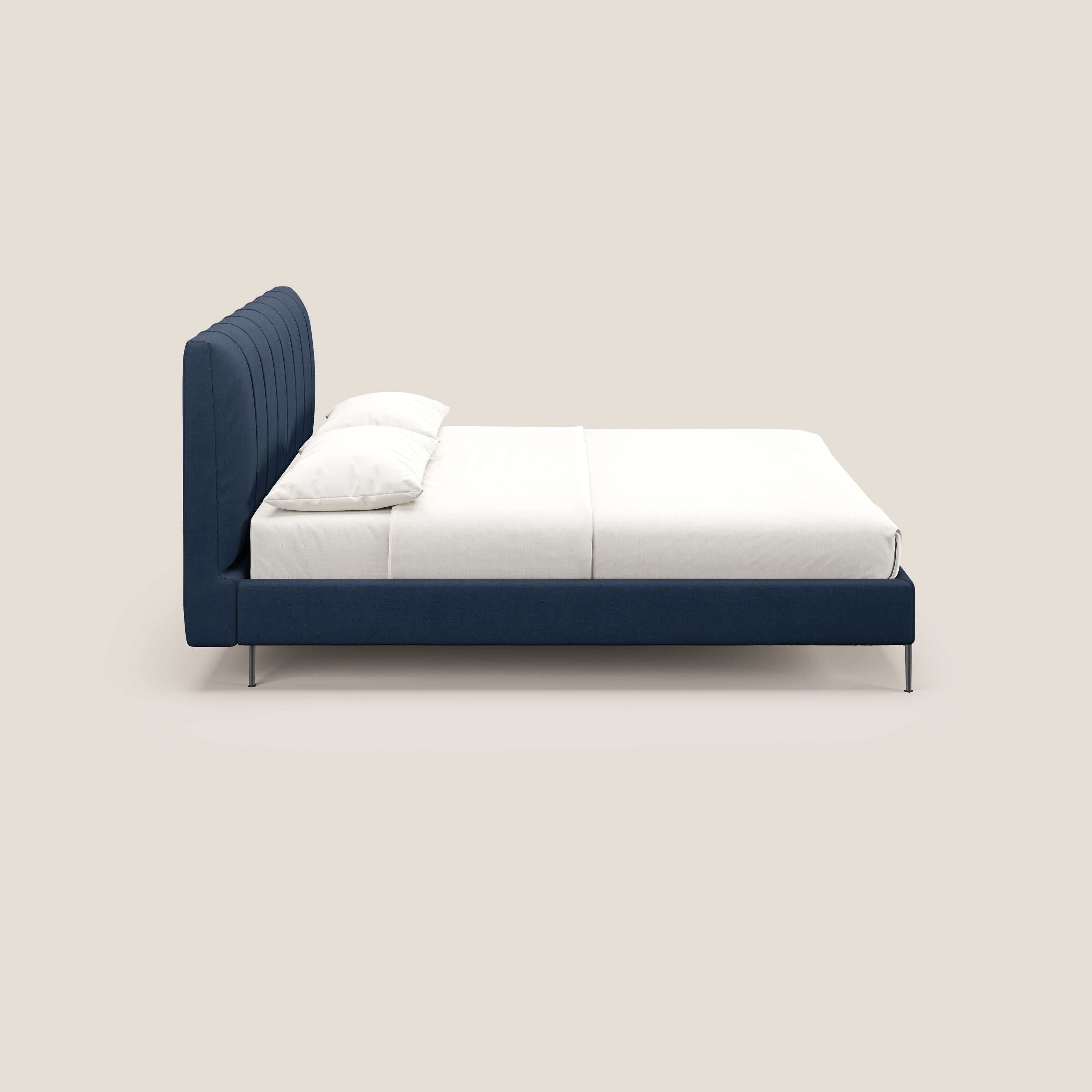 Calliope letto imbottito piedini alti completamente sfoderabile in tessuto smacchiabile T17 blu - divani.store