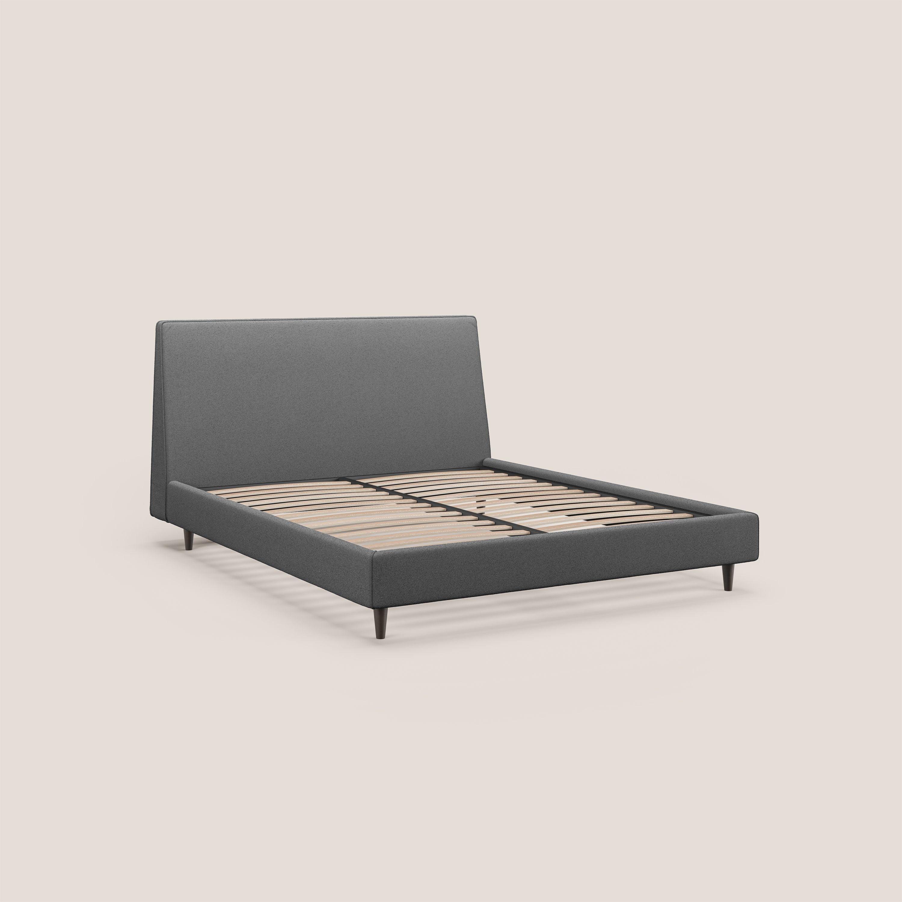 Dorotea letto imbottito con piedi in legno in morbido bouclé impermeabile T07 antracite - divani.store