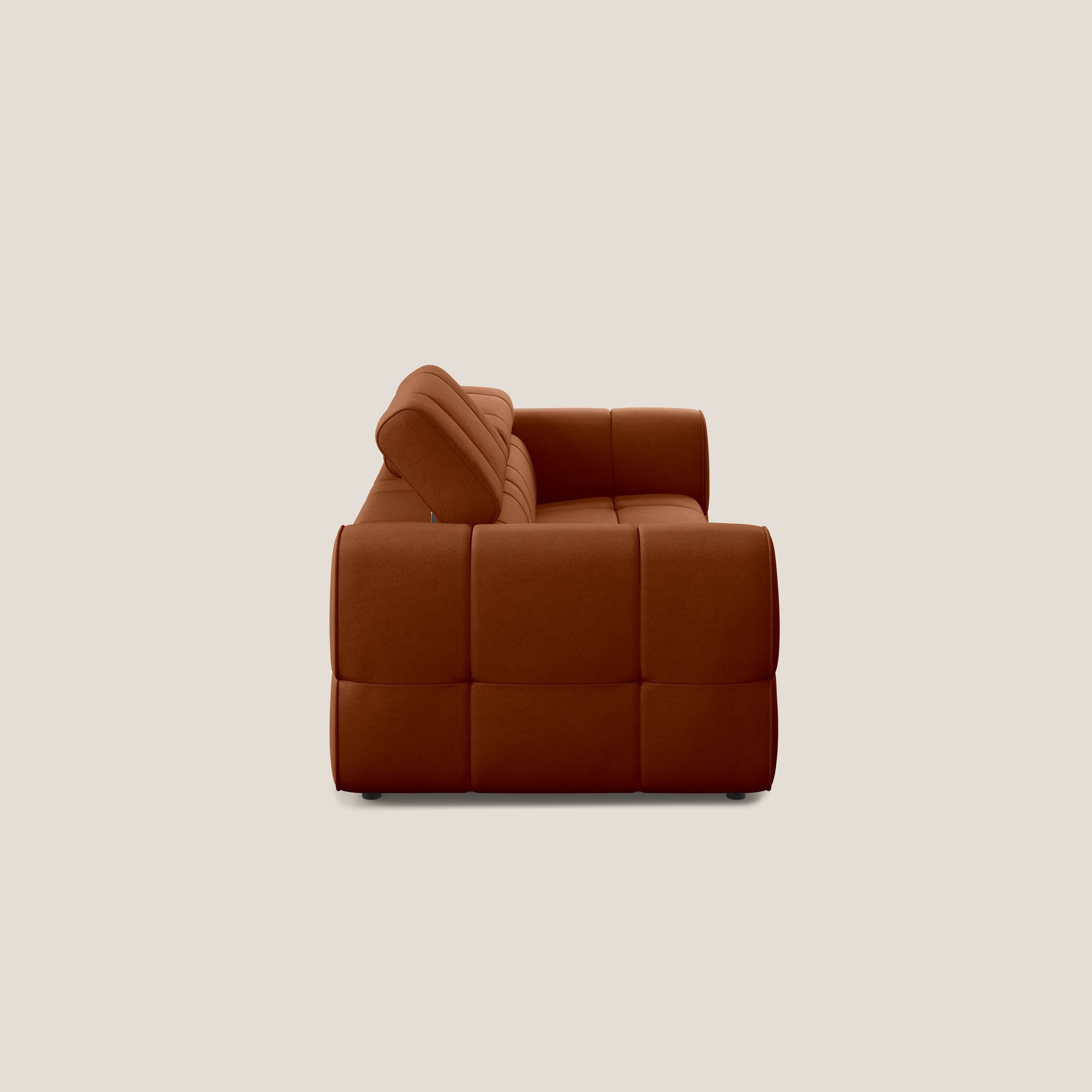 Giotto Divano modulare con opzione relax elettrico in microfibra effetto velluto impermeabile T09 ruggine - divani.store
