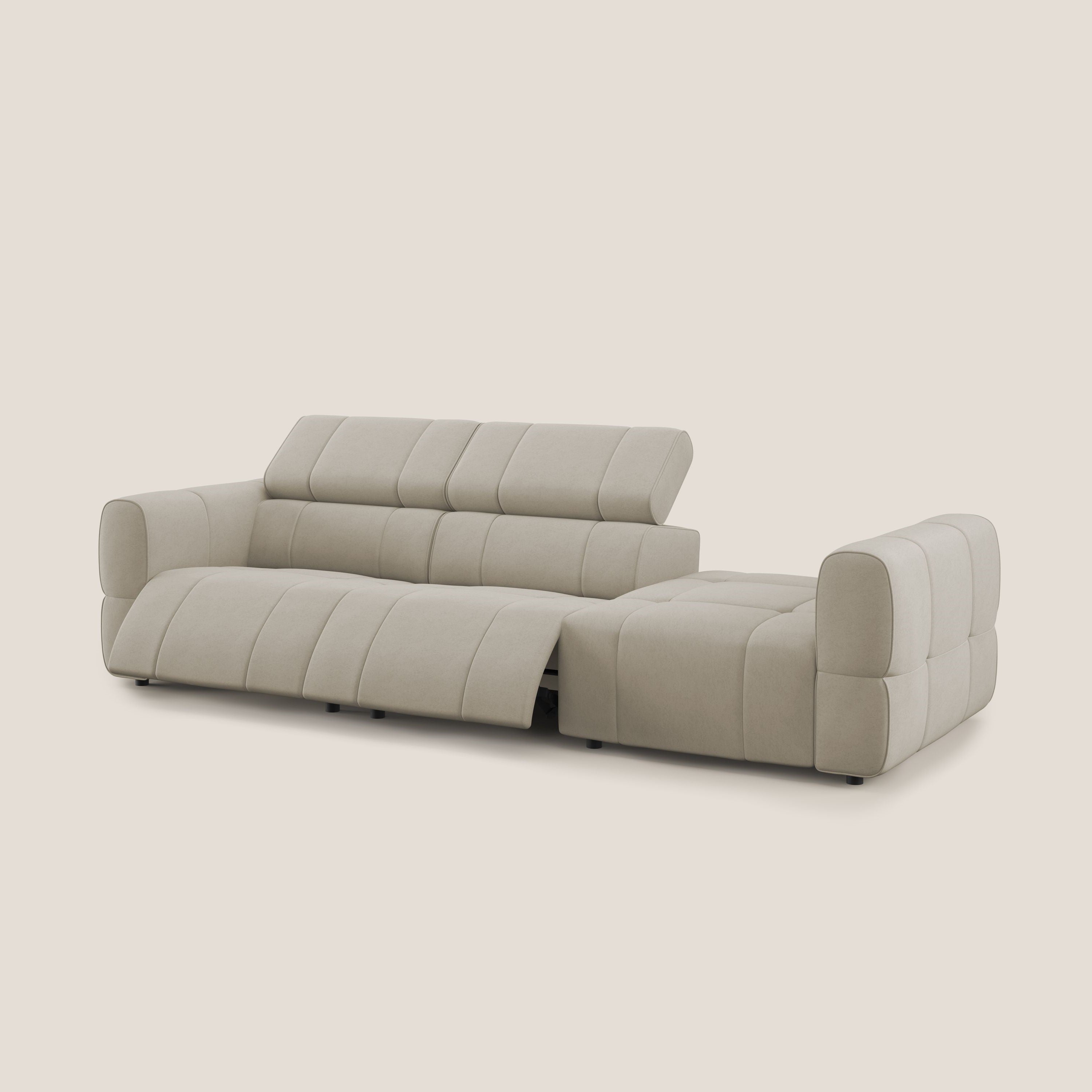 Giotto Divano con terminale e opzione relax elettrico in microfibra effetto velluto impermeabile T09 - divani.store