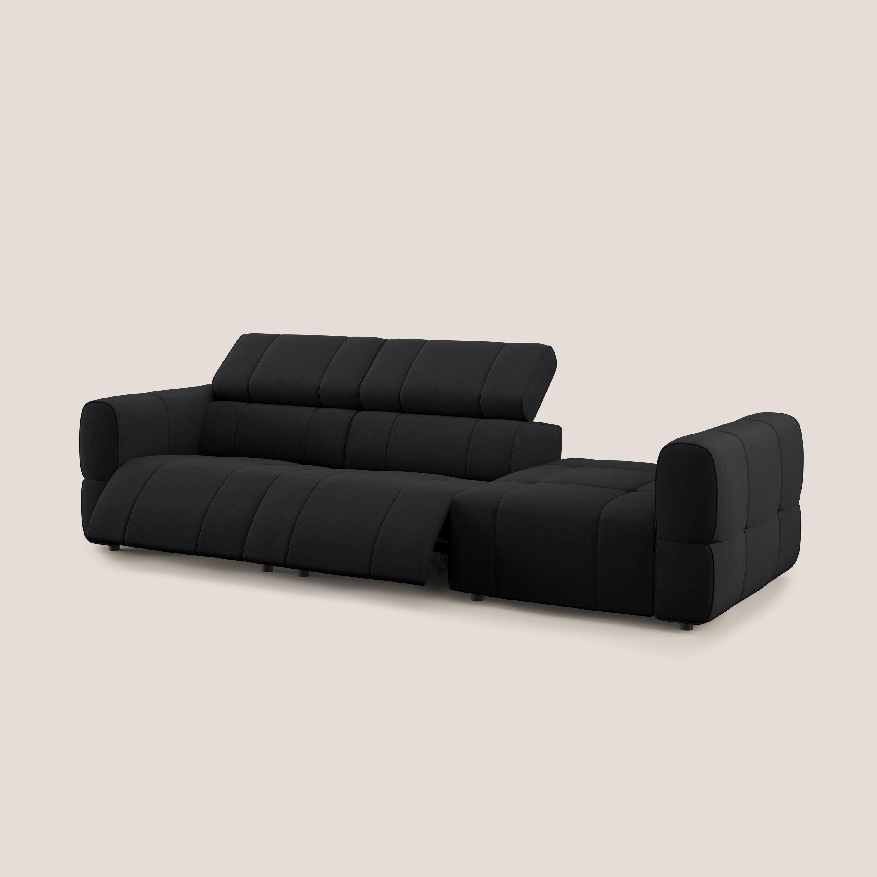 Giotto Divano con terminale e opzione relax elettrico in microfibra effetto velluto impermeabile T09 - divani.store