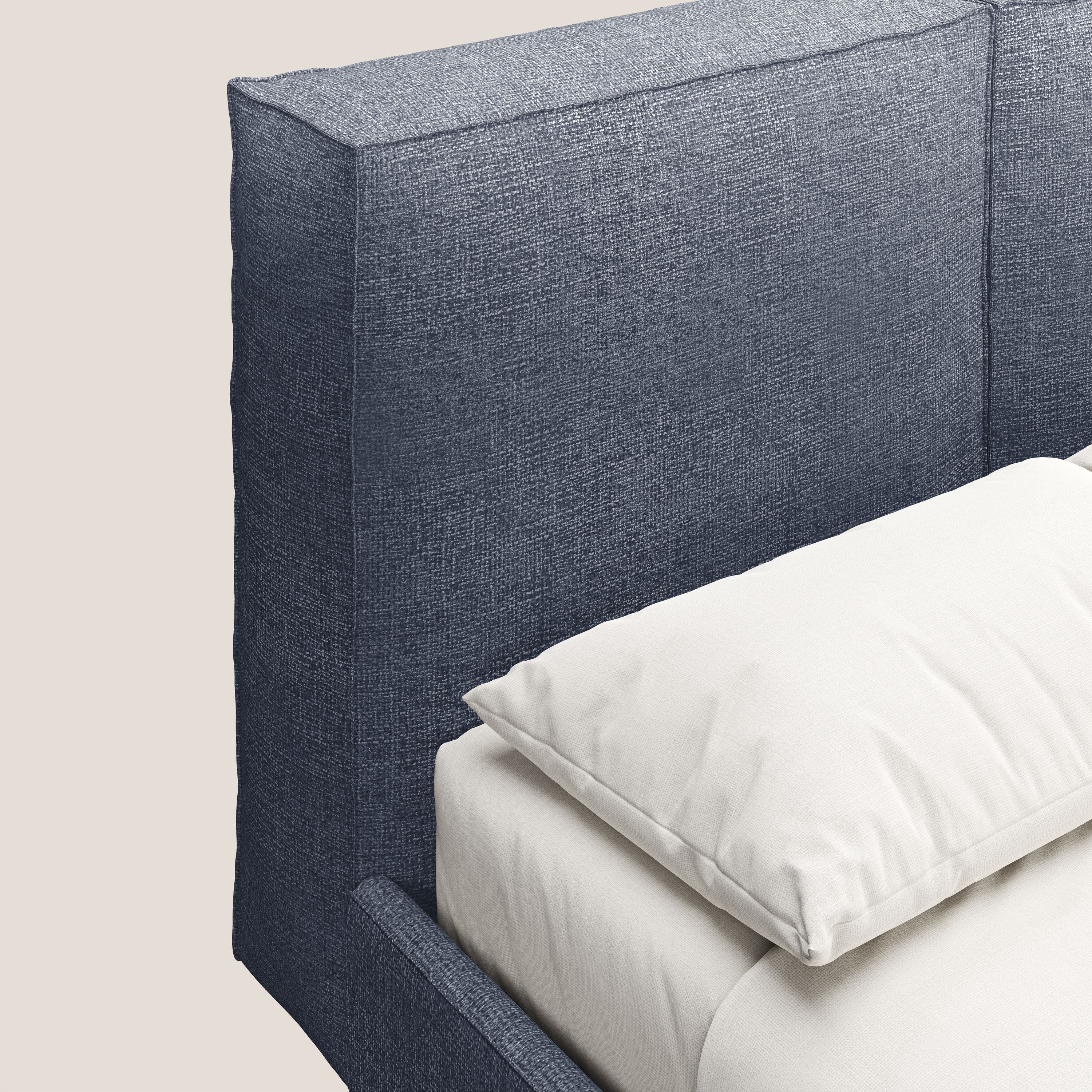Isotta letto imbottito completamente sfoderabile in morbido tessuti impermeabile T10 blu - divani.store