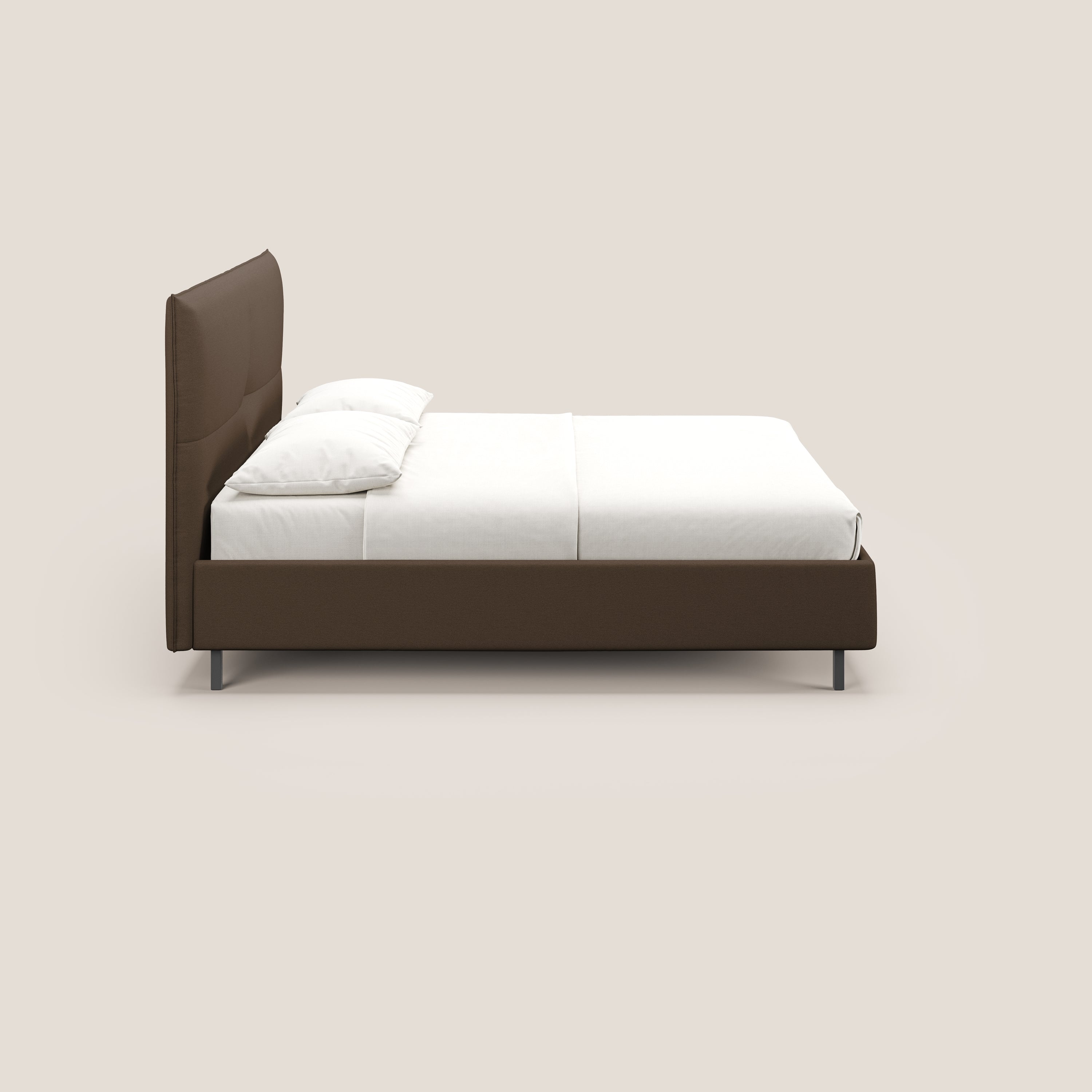 Izumi letto imbottito contenitore con piedi alti in tessuto smacchiabile T05 marrone - divani.store