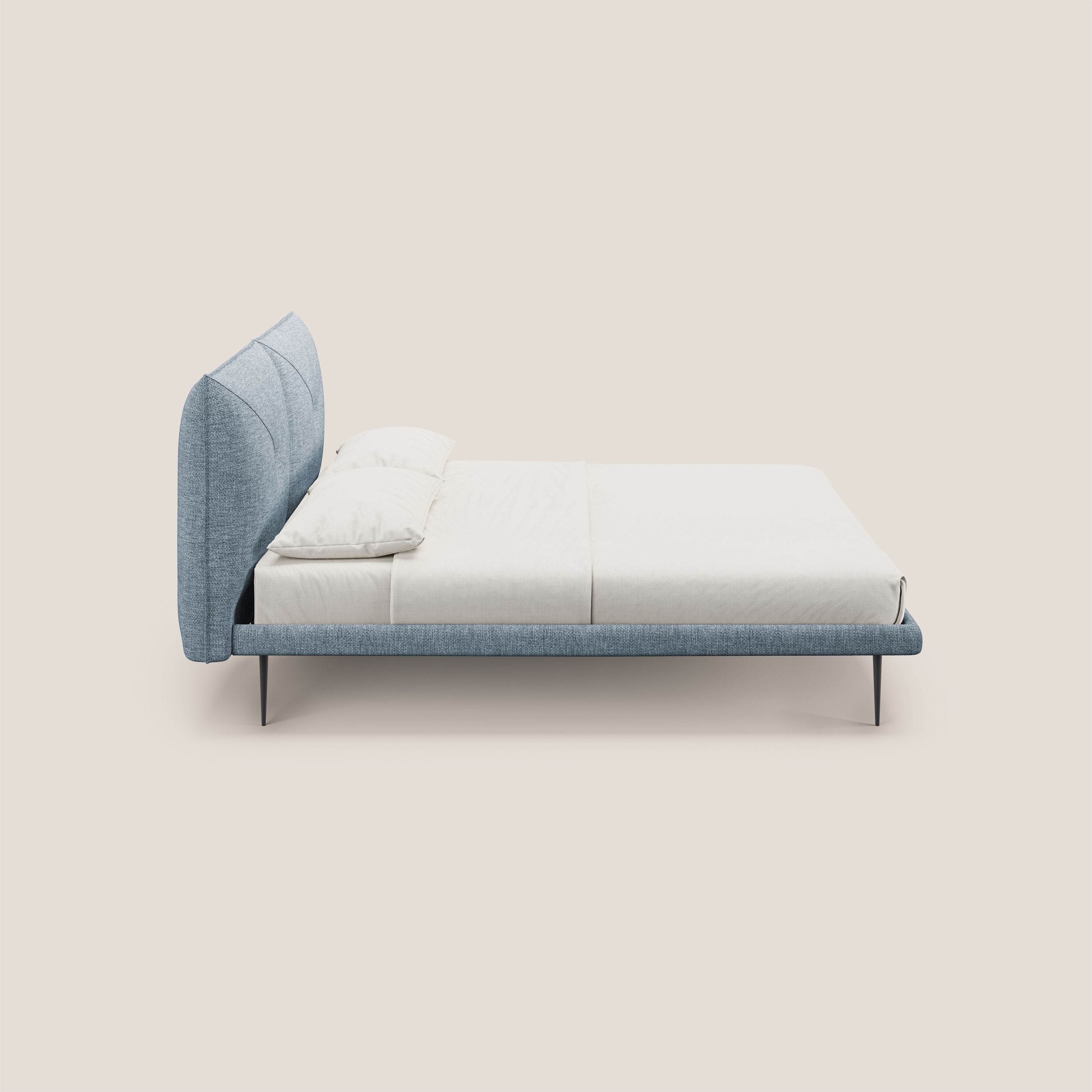 Jolie letto a doppio pannello con piedi alti in metallo in tessuto smacchiabile T18 azzurro - divani.store