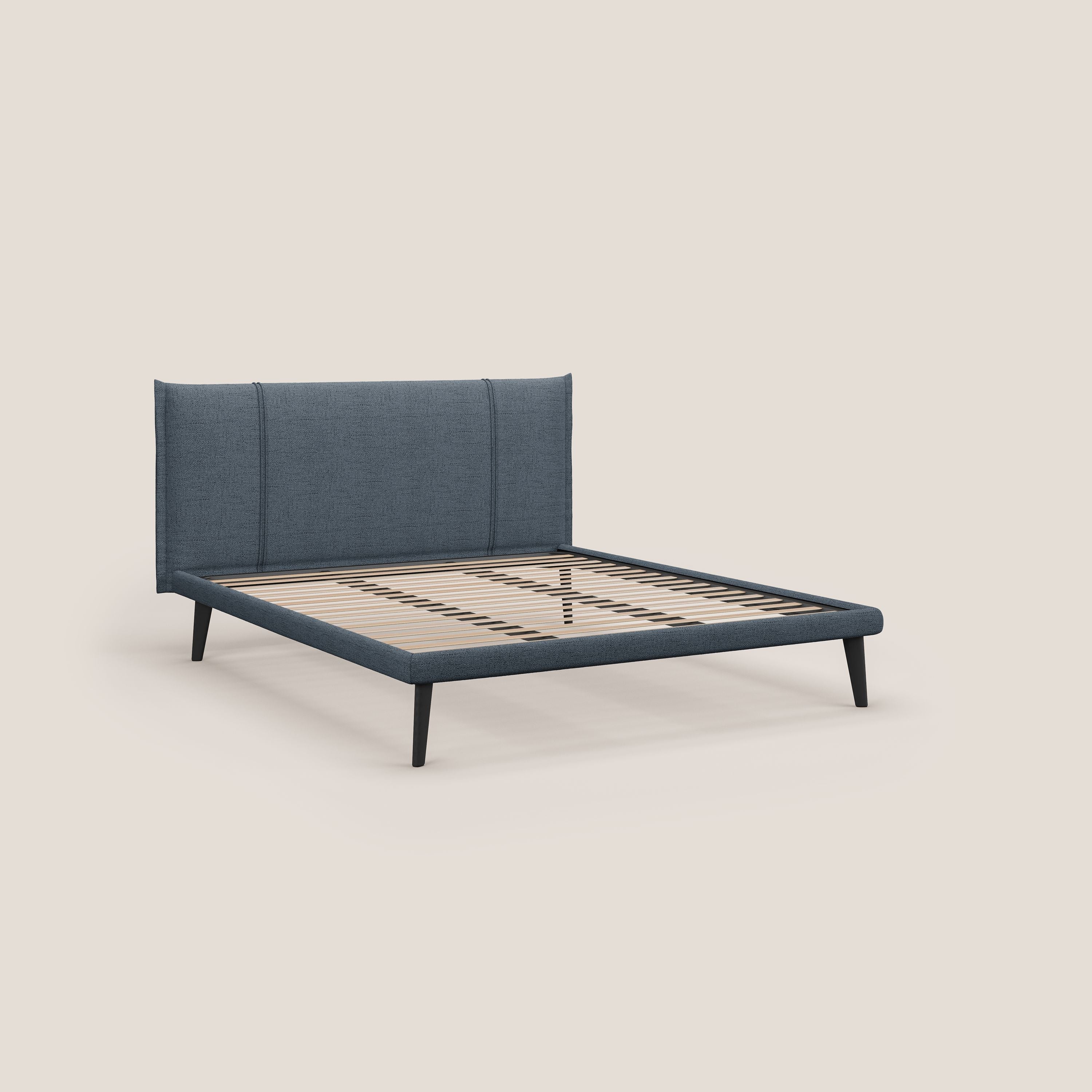 Klaus LETTO moderno con piedi in mogano e tessuto fiammato impermeabile T03 blu - divani.store