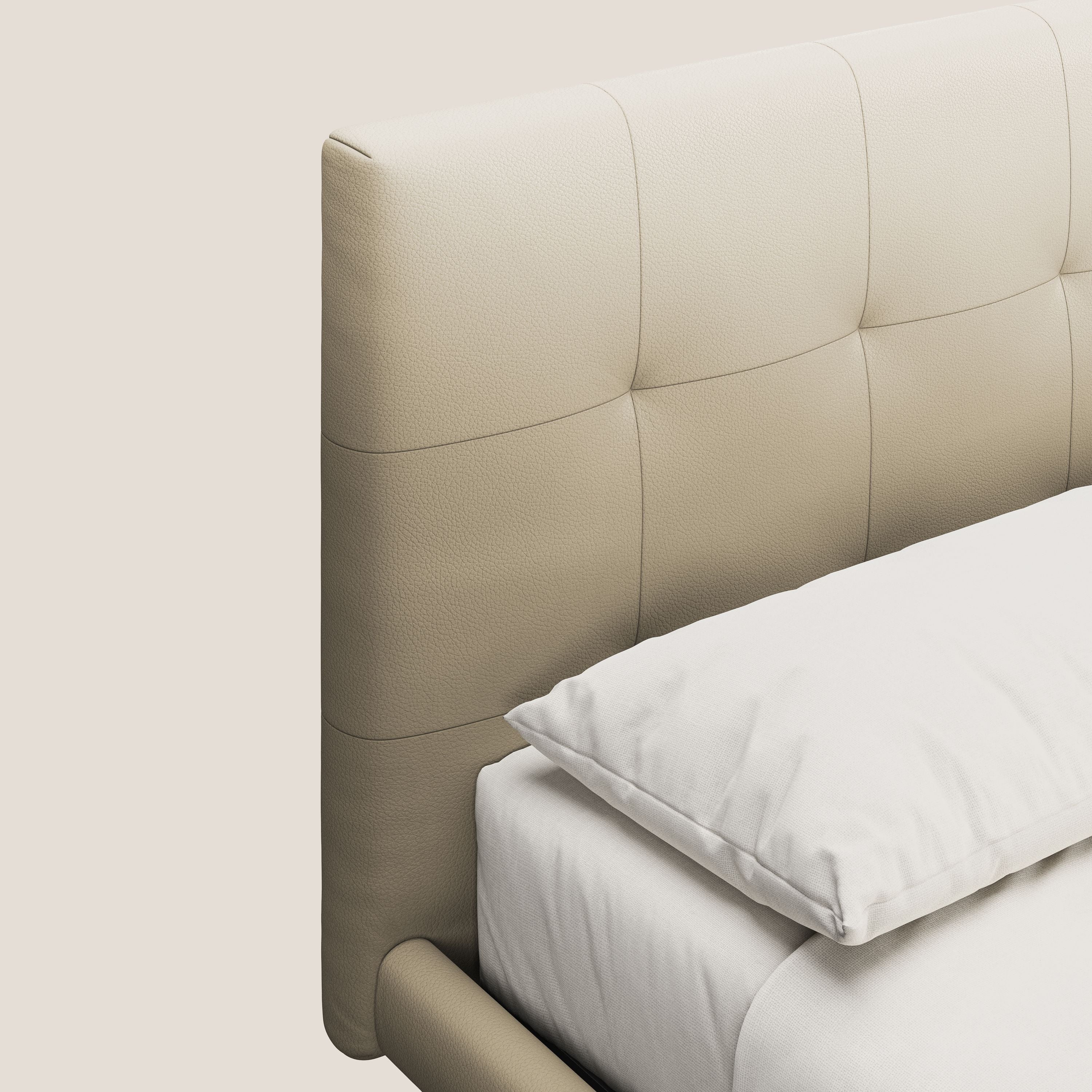 Midori letto imbottito trapuntato in ecopelle con piedini alti T04 panna - divani.store