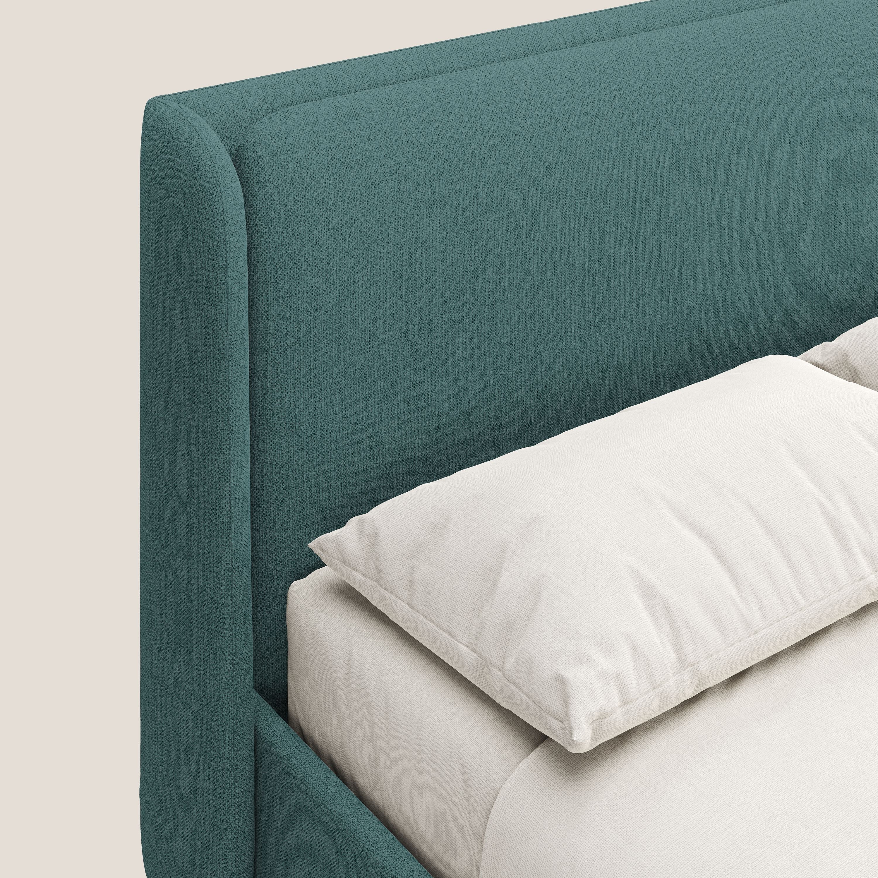 Nadine letto contenitore di design e comfort Italiano in tessuto impermeabile T19 petrolio - divani.store