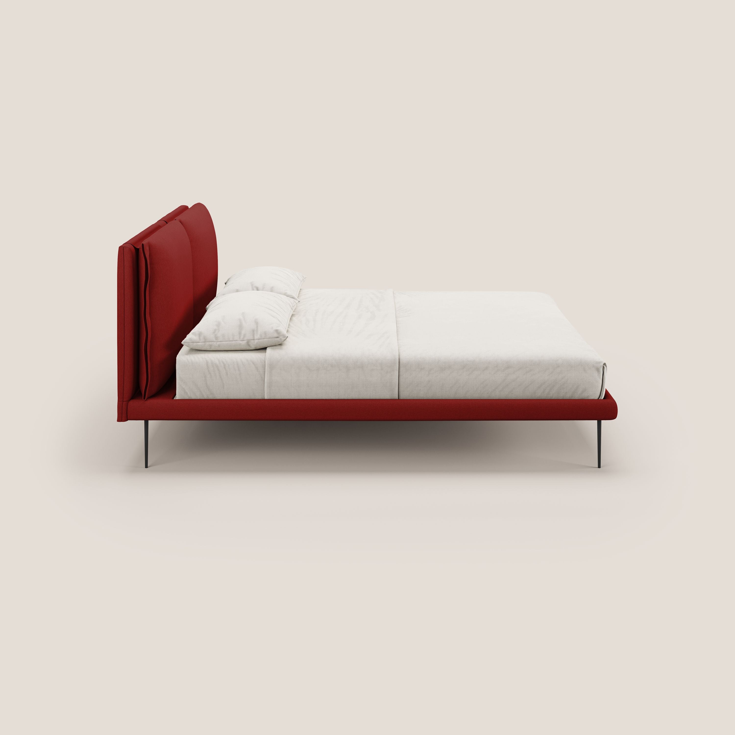 Noah letto con cuscini regolabili e piedi alti in metallo in tessuto smacchiabile T05 rosso - divani.store