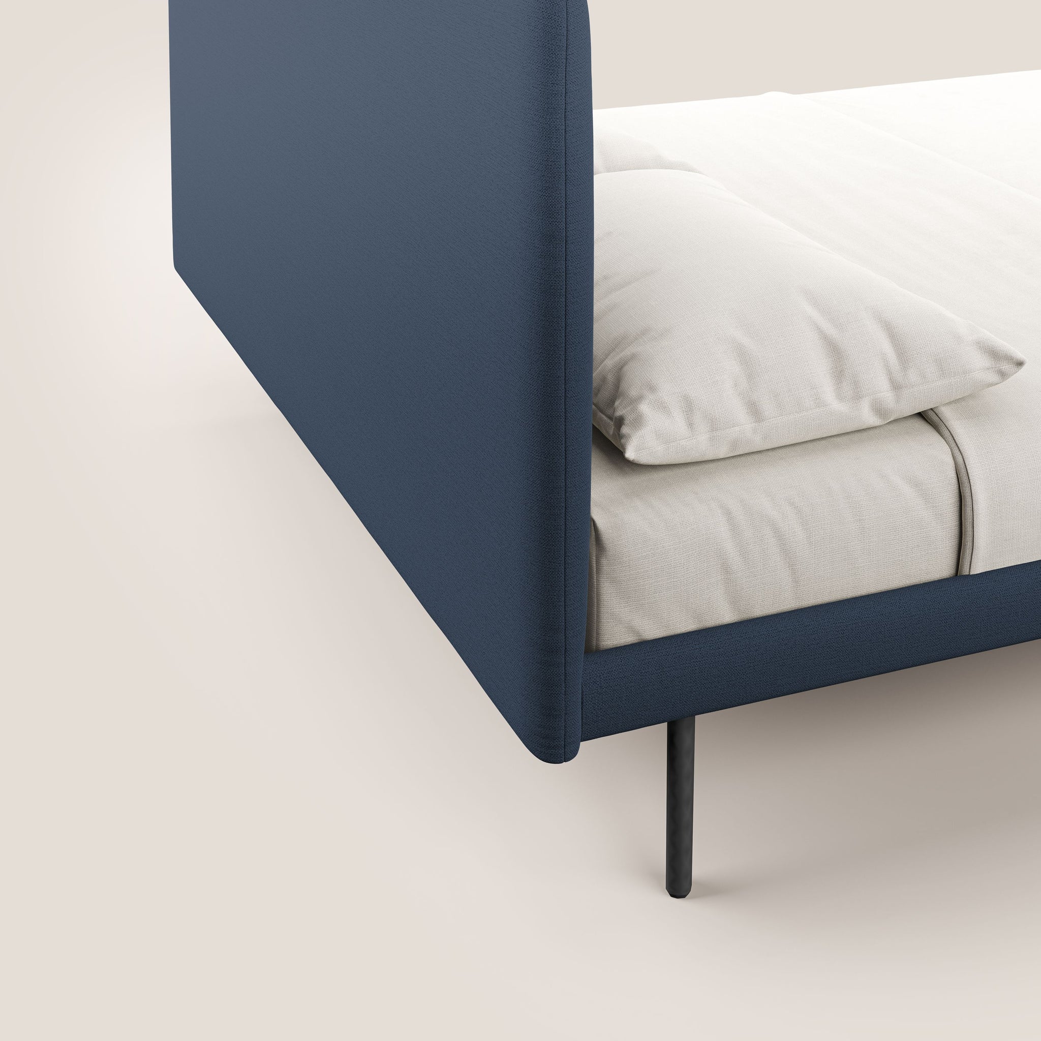 Noel letto minimal scandinavo con piedi in mogano e tessuto fiammato impermeabile T19 - divani.store