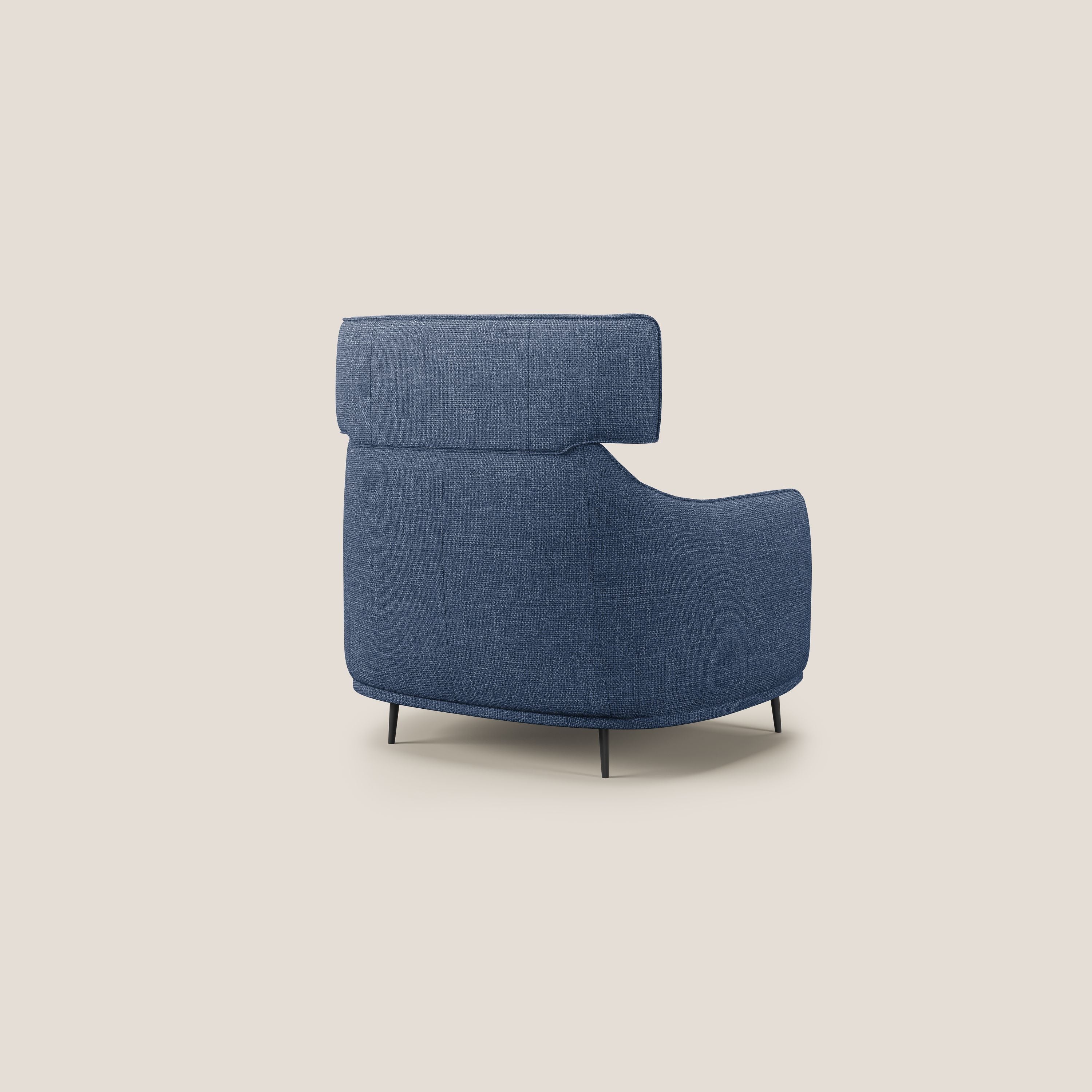 Zelda Poltroncina dal design moderno in morbido tessuto impermeabile T06 blu - divani.store