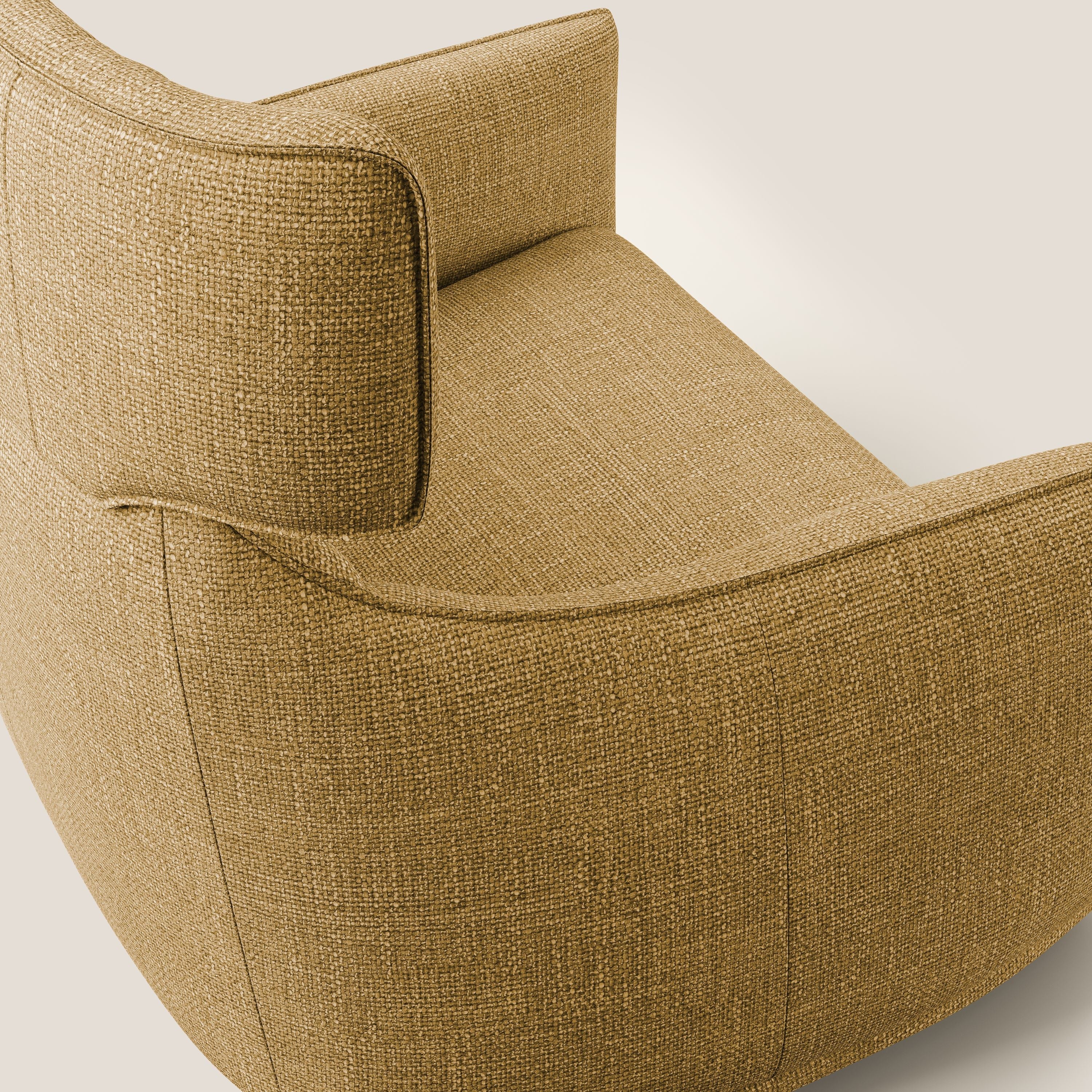 Zelda Poltroncina dal design moderno in morbido tessuto impermeabile T06 giallo - divani.store