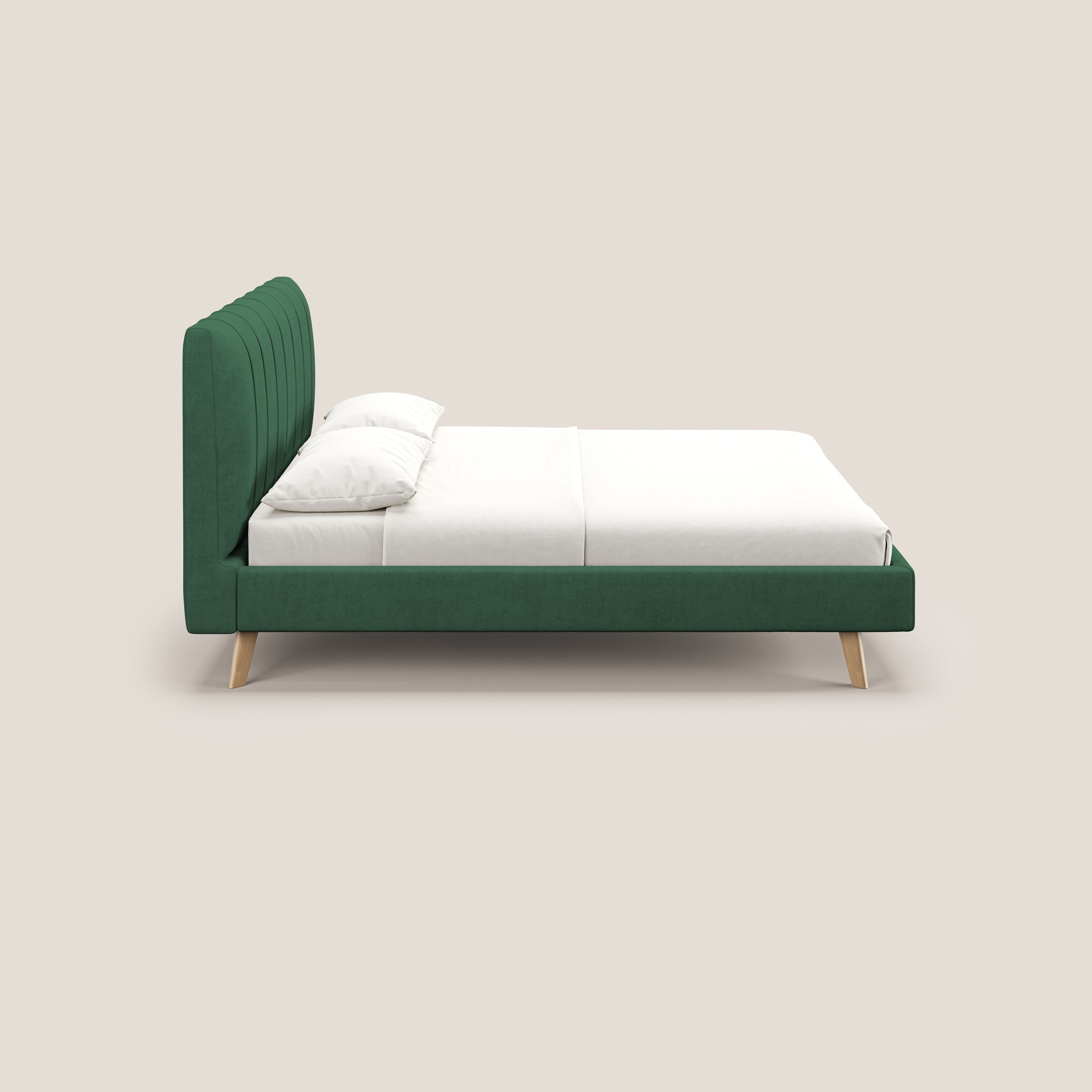 Selene letto imbottito con piedini naturali sfoderabile in tessuto impermeabile T02 verde - divani.store