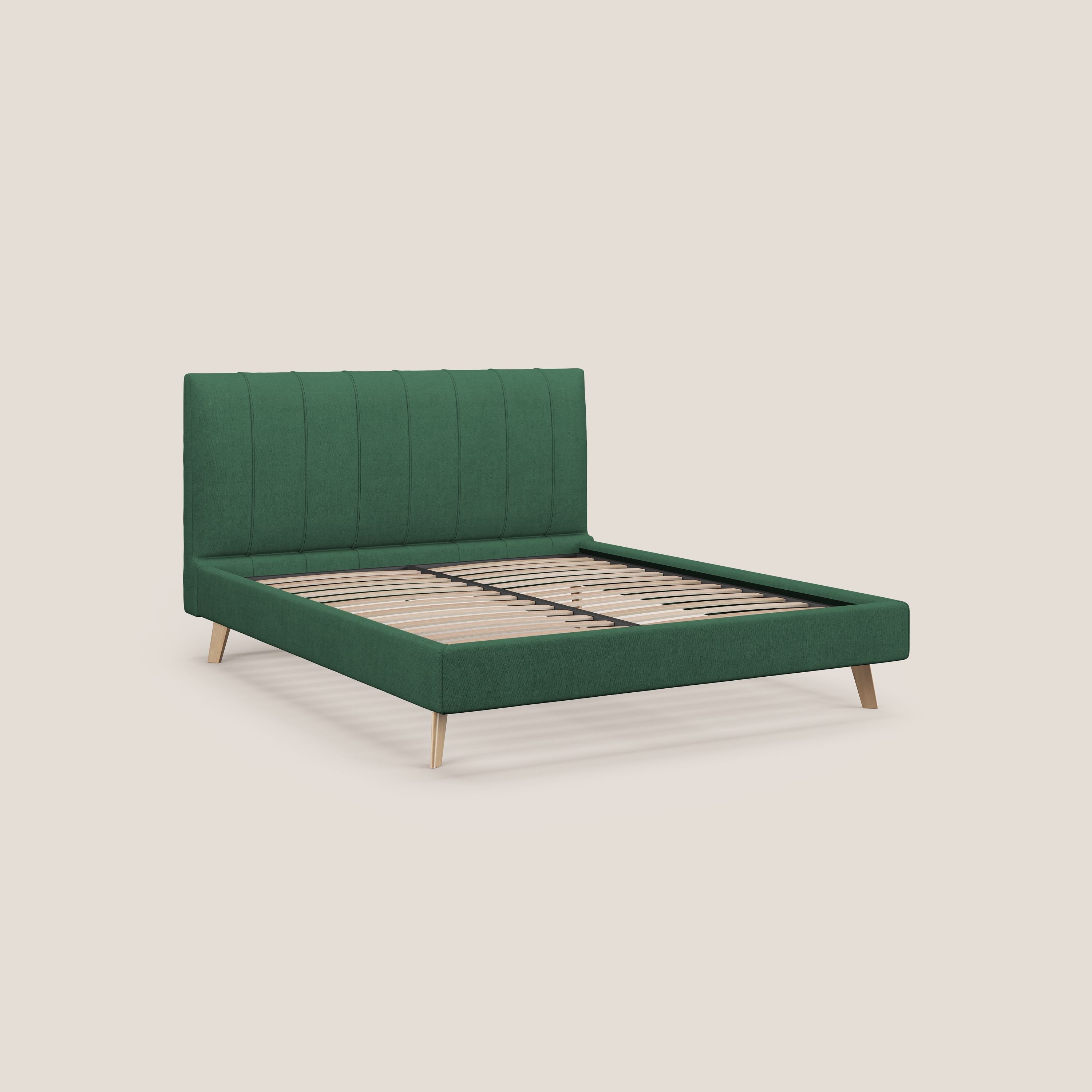 Selene letto imbottito con piedini naturali sfoderabile in tessuto impermeabile T02 verde - divani.store