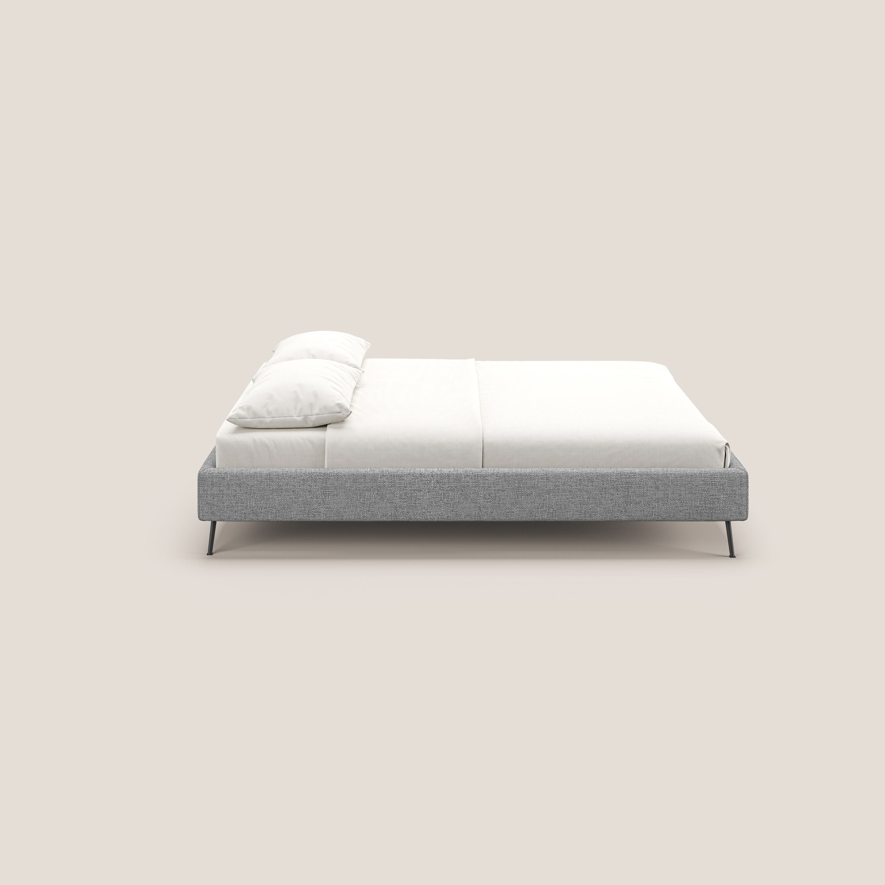 Steve sommier giroletto piedi alti in tessuto impermeabile T10 grigio chiaro - divani.store