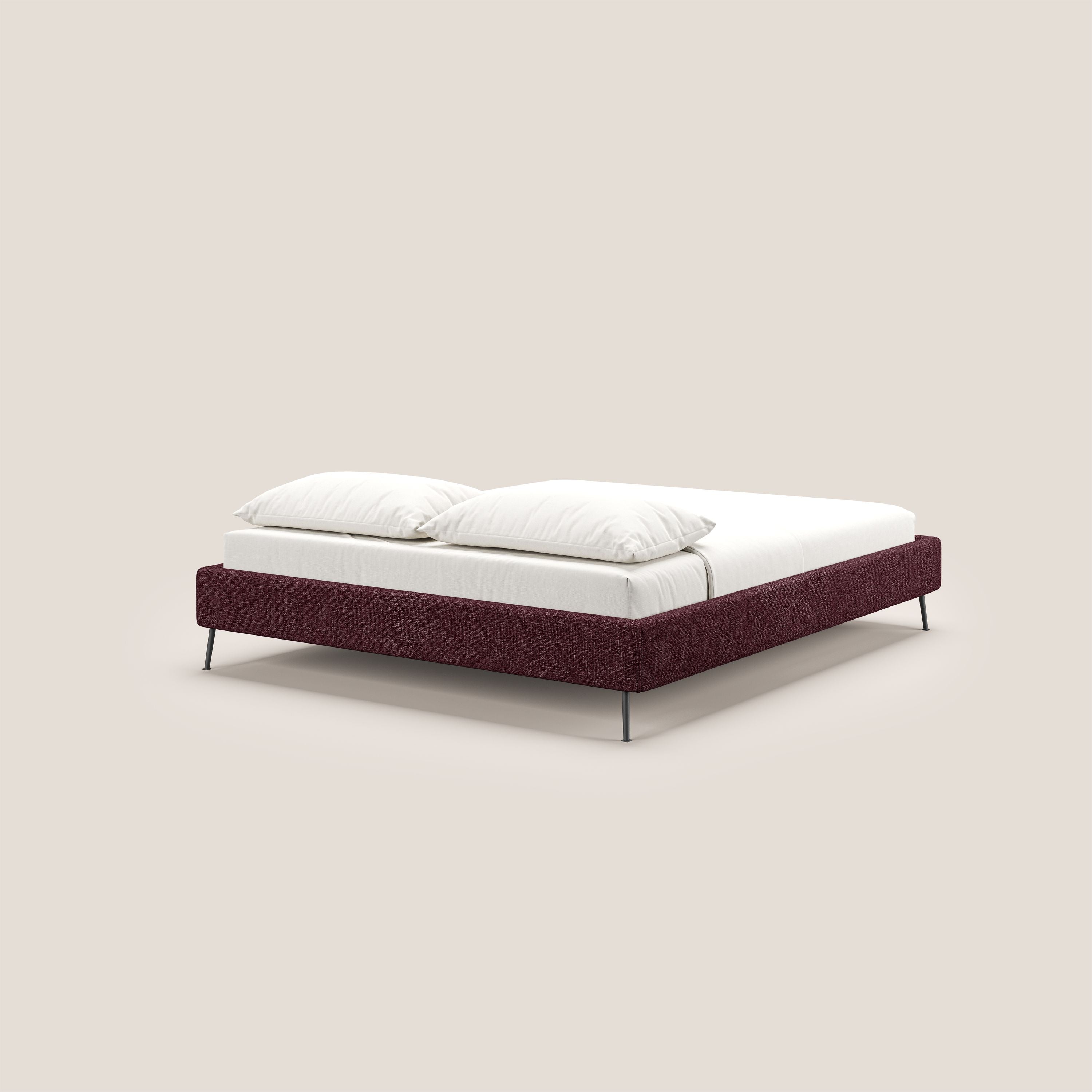 Steve sommier giroletto piedi alti in tessuto impermeabile T10 bordeaux - divani.store