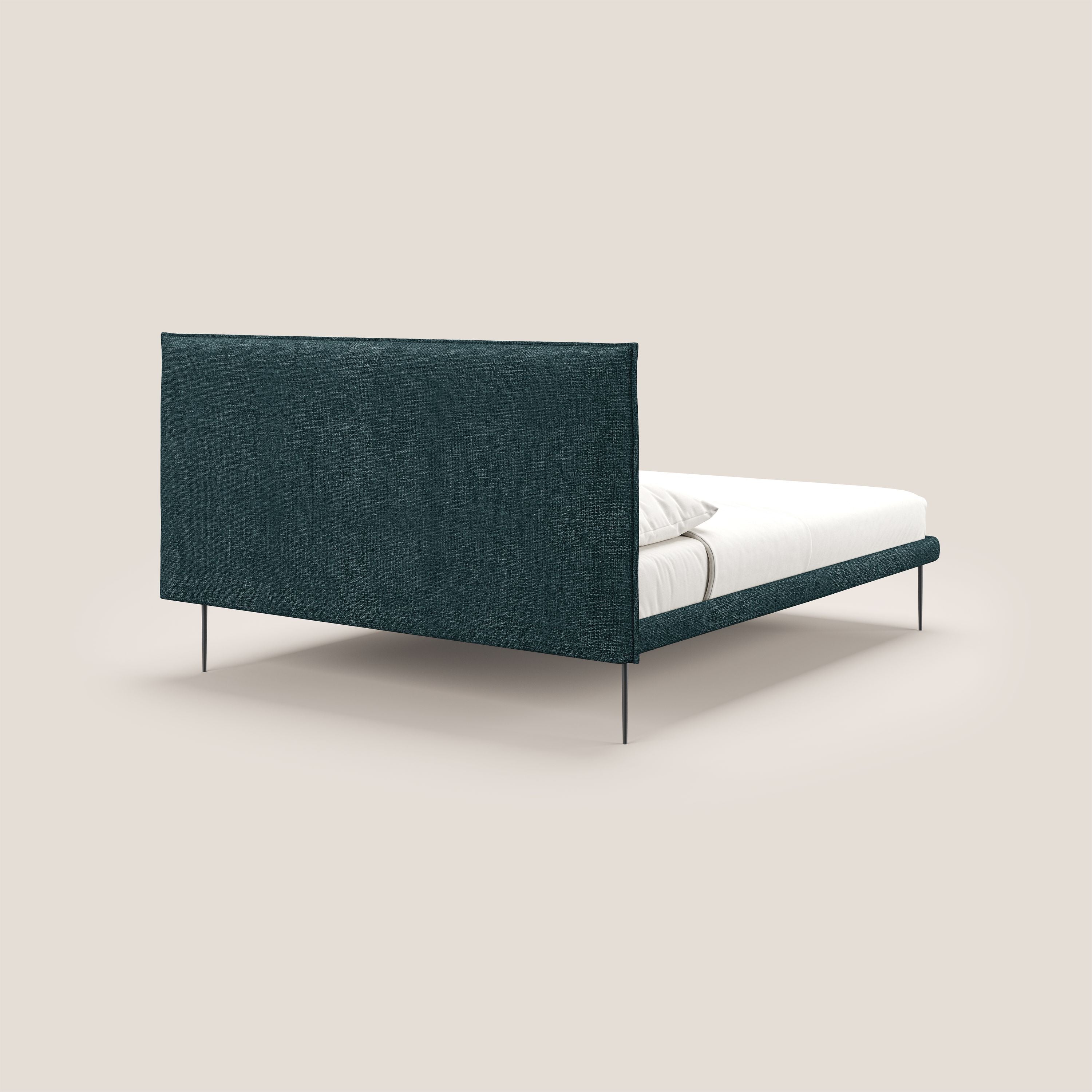 Theo letto imbottito moderno sfoderabile con piedi alti in metallo in tessuto impermeabile T10 petrolio - divani.store