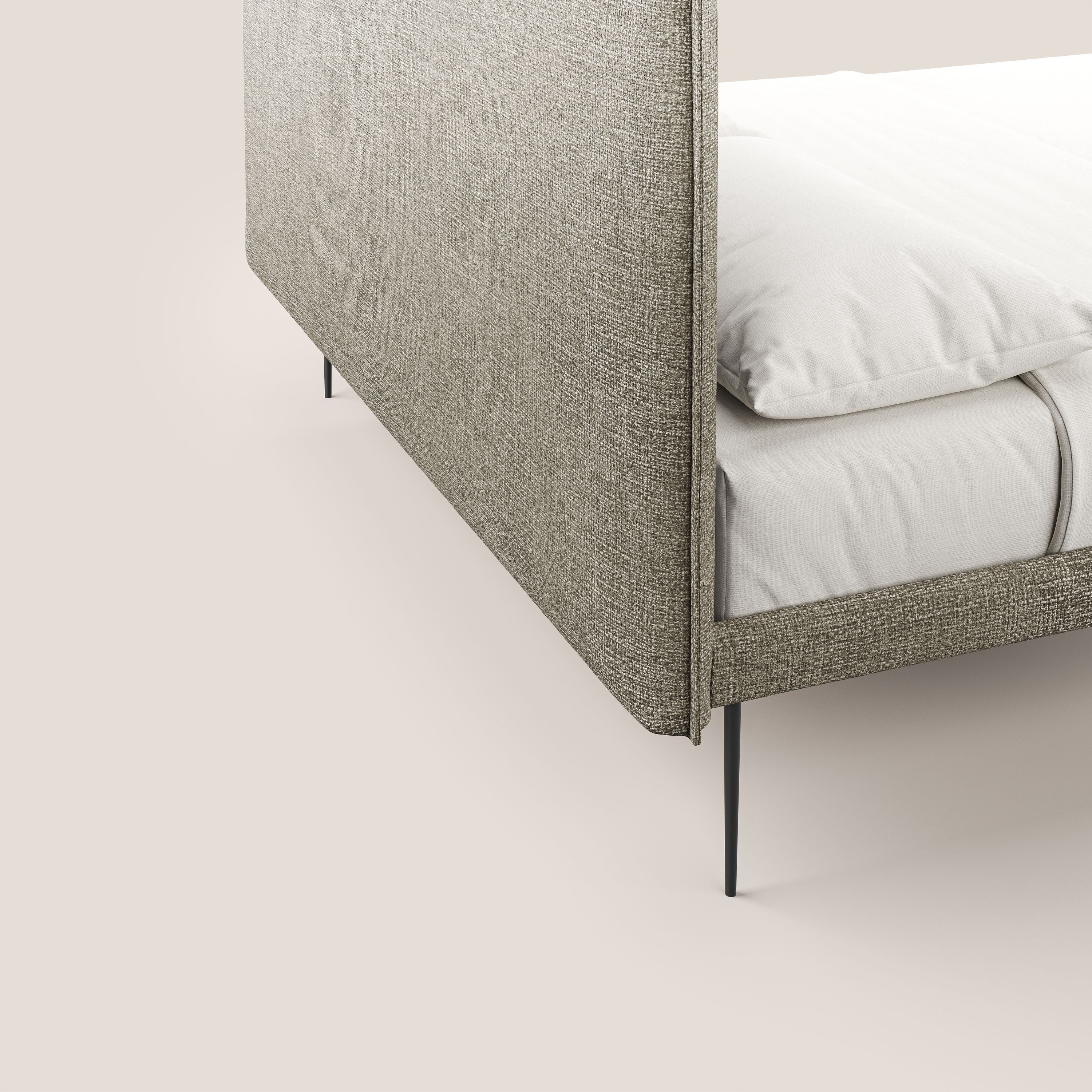 Theo letto imbottito moderno sfoderabile con piedi alti in metallo in tessuto impermeabile T10 tortora - divani.store