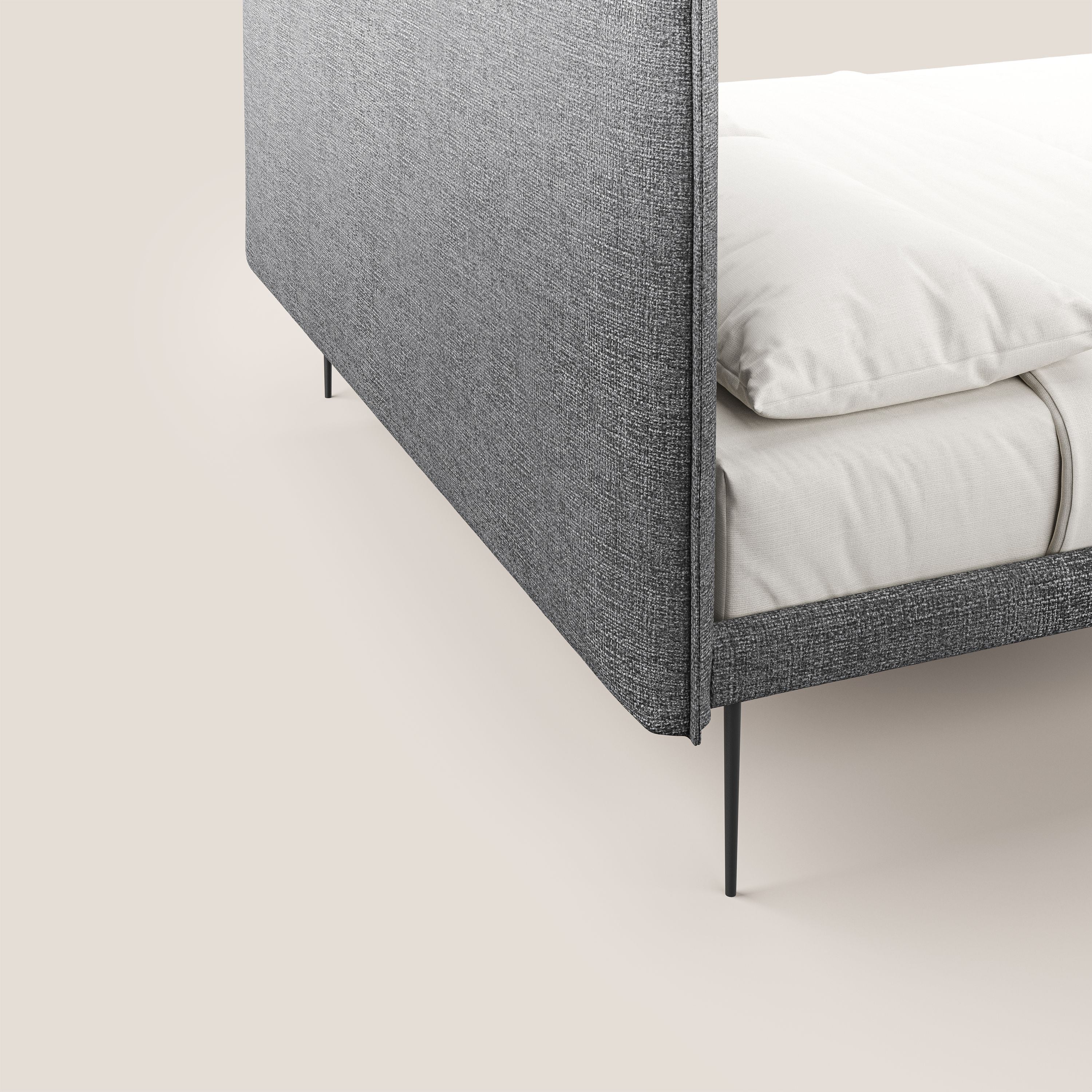 Theo letto imbottito moderno sfoderabile con piedi alti in metallo in tessuto impermeabile T10 grigio - divani.store