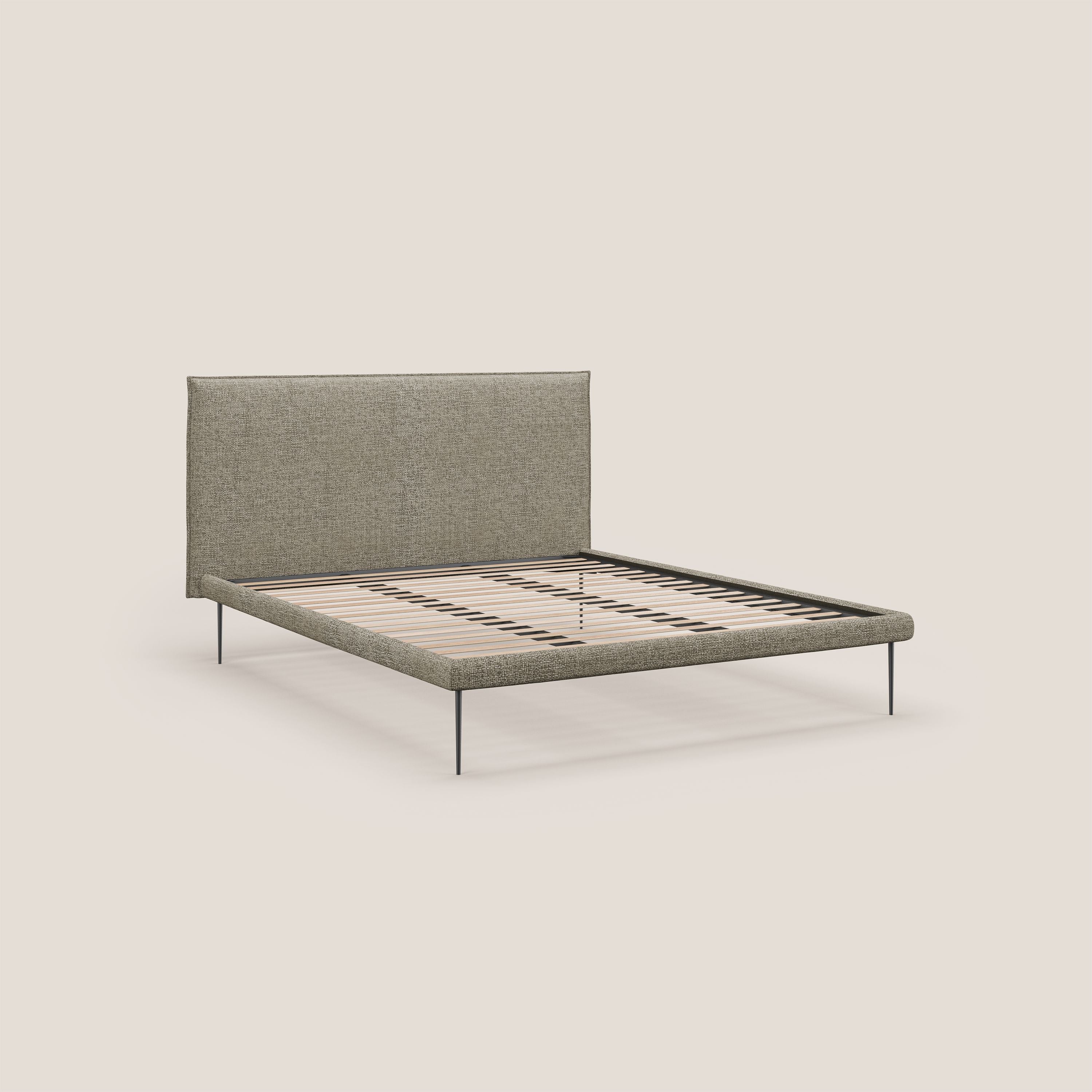 Theo letto imbottito moderno sfoderabile con piedi alti in metallo in tessuto impermeabile T10 - divani.store