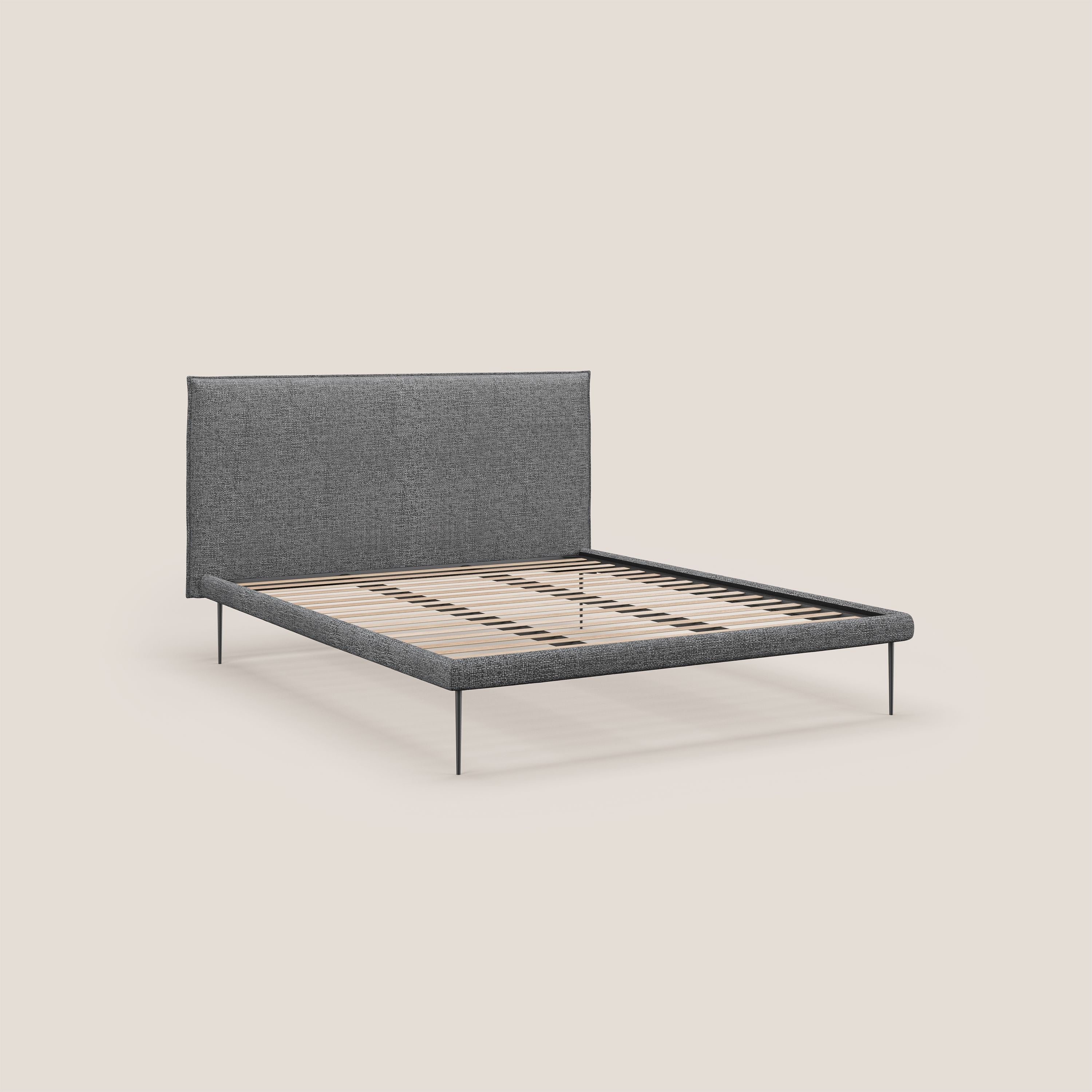 Theo letto imbottito moderno sfoderabile con piedi alti in metallo in tessuto impermeabile T10 grigio - divani.store