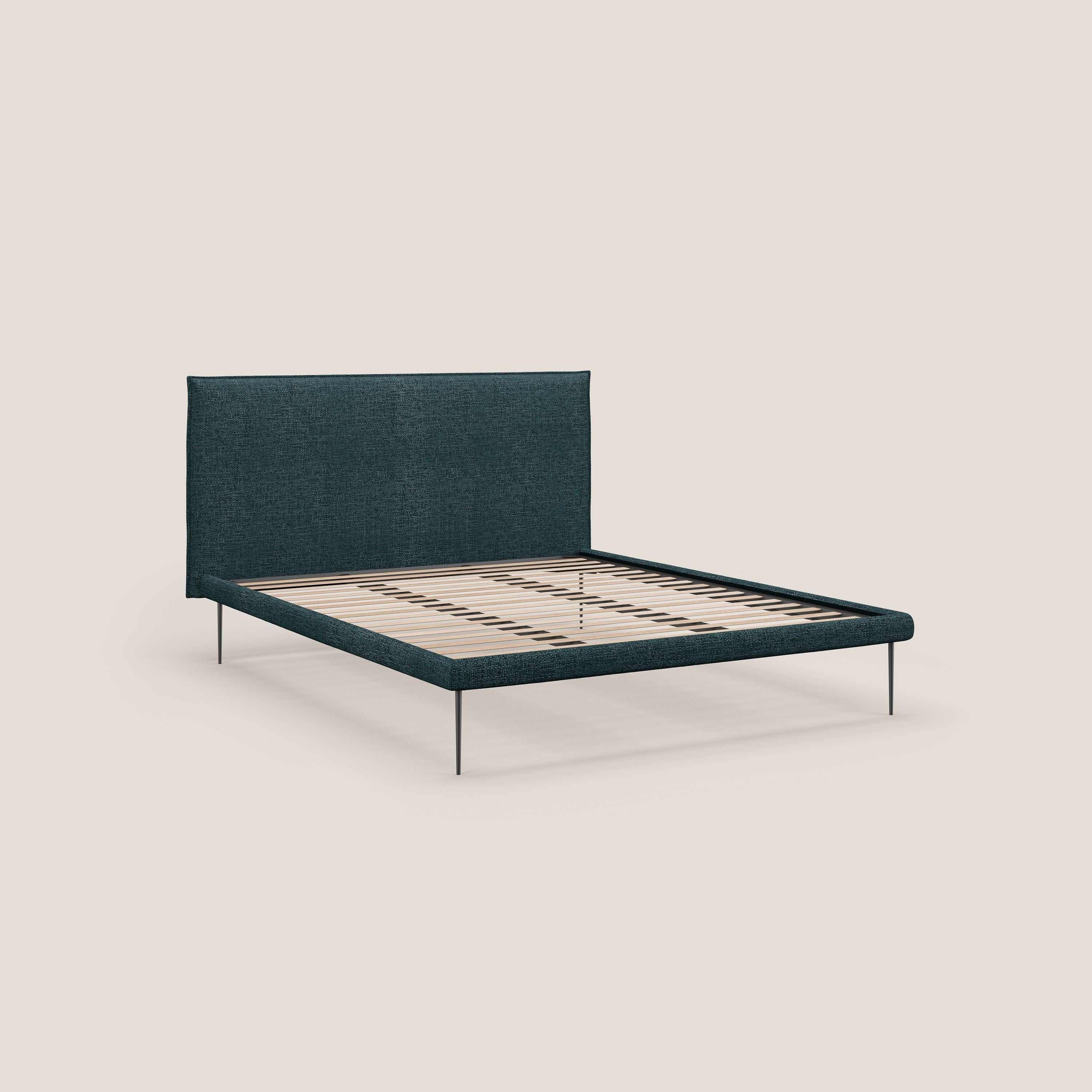 Theo letto imbottito moderno sfoderabile con piedi alti in metallo in tessuto impermeabile T10 petrolio - divani.store