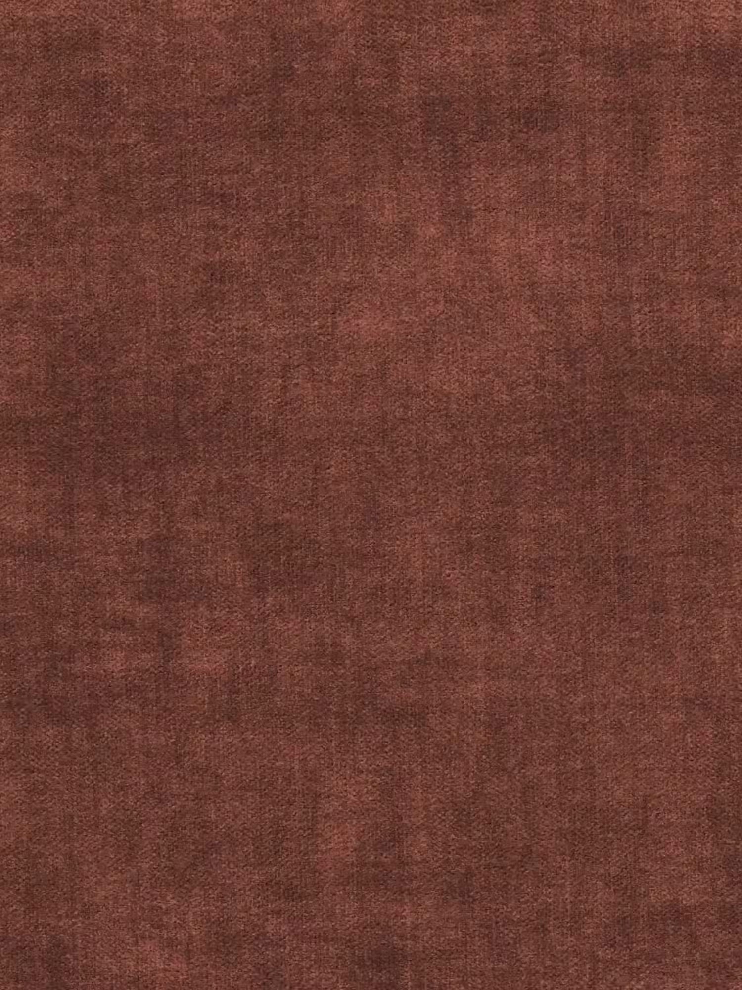 Lussuoso tessuto da rivestimento dalla trama marrone-rossastra e dalla consistenza vellutata al tatto: ideale per il divano letto Titano con penisola reversibile contenitore, poggiatesta reclinabili ed elemento estraibile in tessuto smacchiabile di Divani.Store. La superficie presenta delicate variazioni di tonalità che conferiscono maggiore profondità e un aspetto confortevole e vissuto. Privo di motivi o cuciture visibili, offre una superficie continua di materiale morbido e invitante.