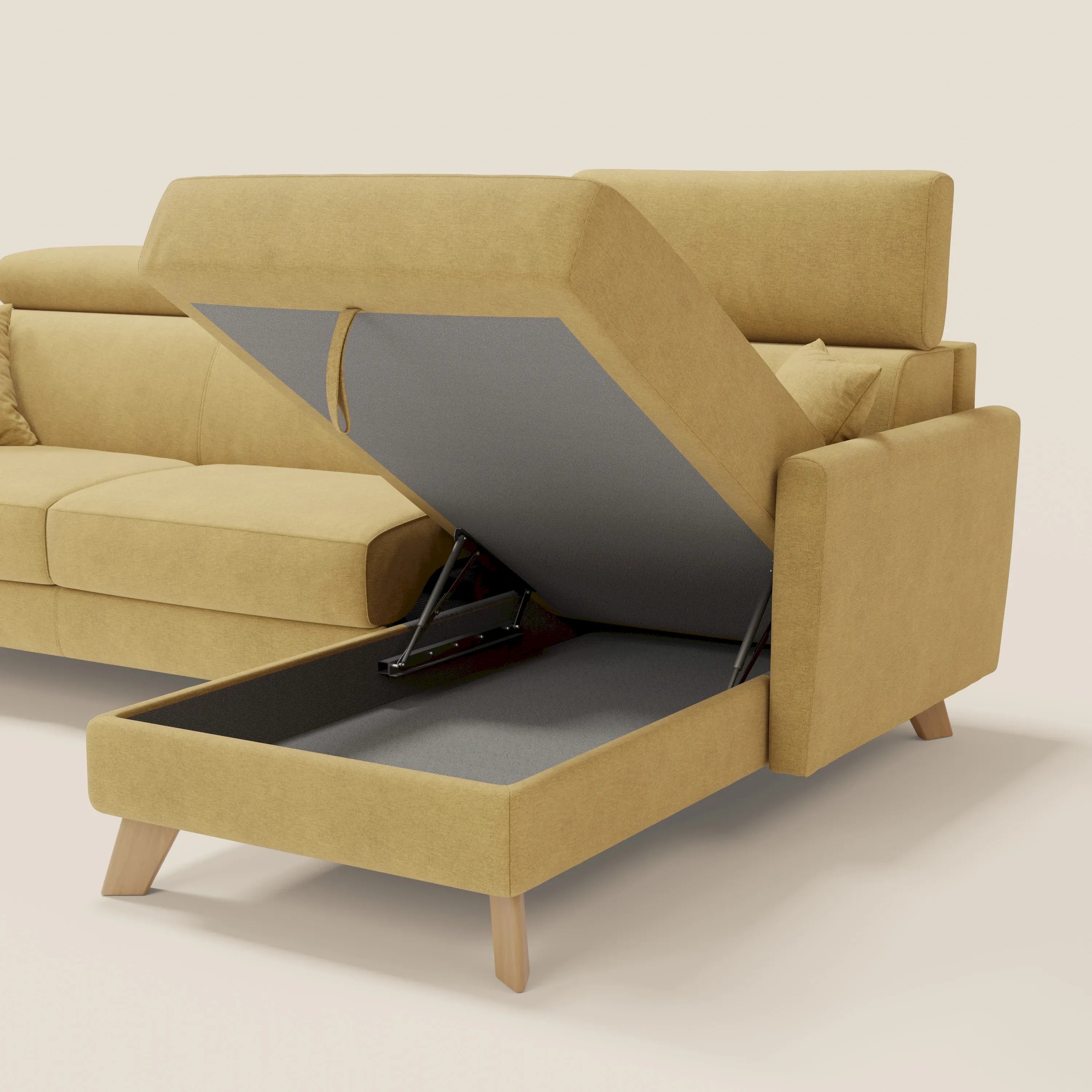 Il divano letto angolare sfoderabile Francy di Divani.Store in giallo T17 è caratterizzato da una penisola con contenitore incorporato e poggiatesta reclinabili, che combina stile nordico moderno e comfort su gambe in legno su uno sfondo chiaro.