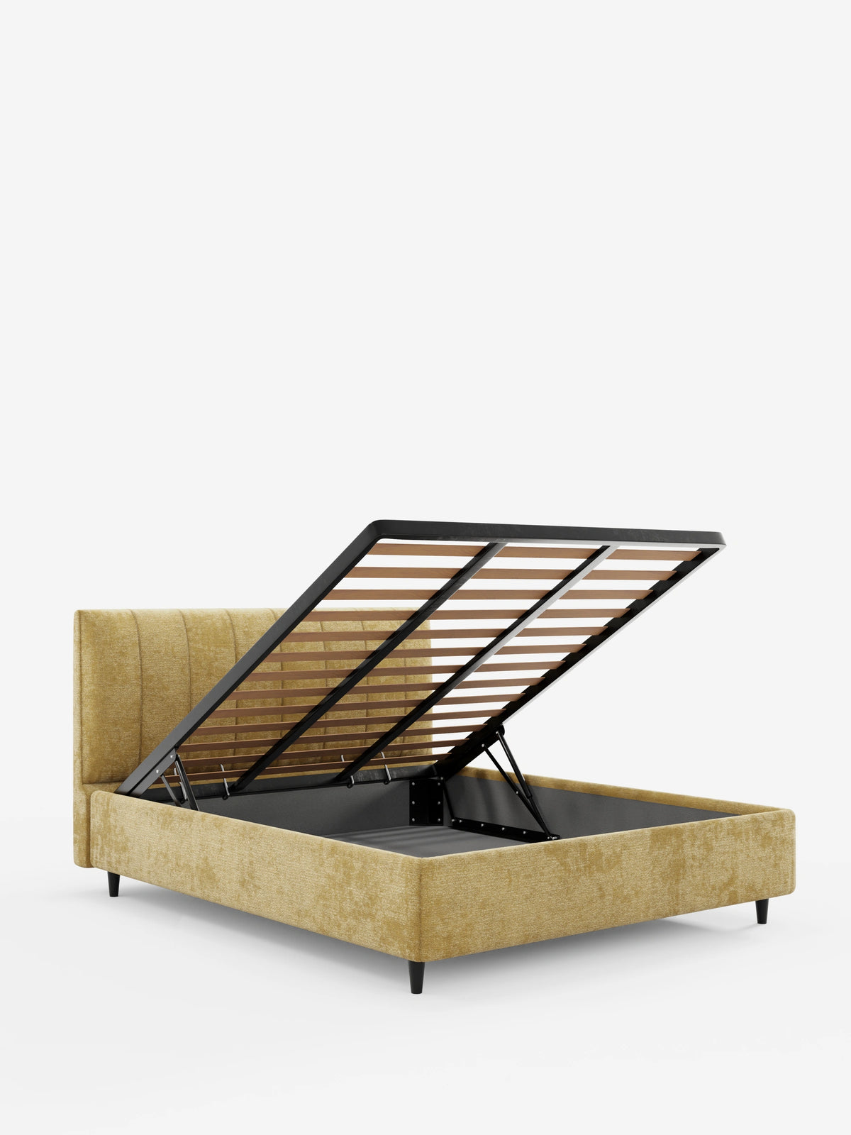Un letto imbottito ONYX color giallo senape con vano contenitore e testiera verticale in tessuto certificato Oeko-Tex®, caratterizzato da un’alta testiera a pannelli verticali, un vano contenitore tenuto aperto da cerniere metalliche e gambe corte, scure e affusolate.