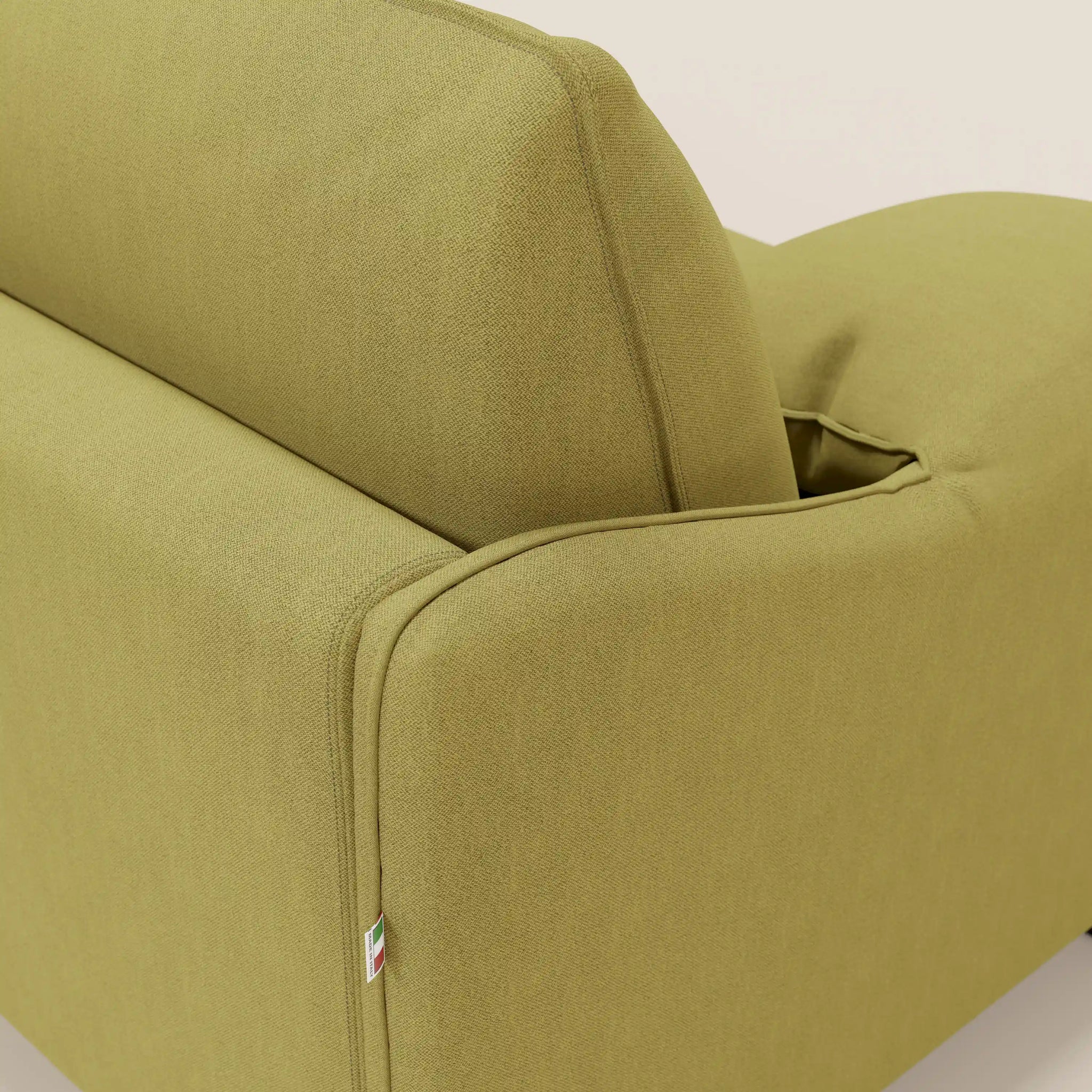 Primula divano letto con materasso alto 18 cm - braccioli mobili e tessuto smacchiabile T05