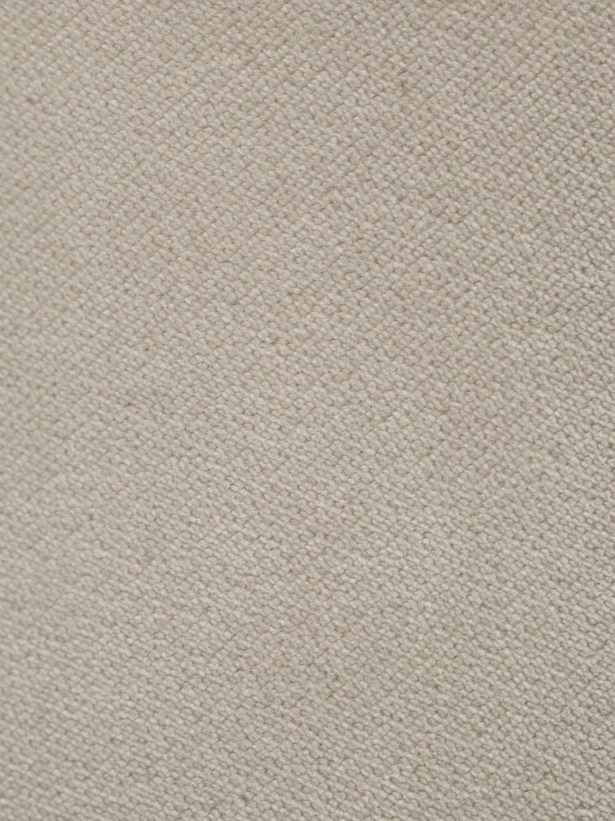 Primo piano del moderno tessuto T30 smacchiabile vellutino utilizzato sul divano letto Dalia a 2, 3 e 4 posti con materasso H18 di Divani.Store. Il rivestimento beige presenta una trama fitta e strutturata, con fili sottili e di colore uniforme che formano una superficie omogenea e morbida — priva di segni, motivi o macchie visibili — che mette in risalto la qualità tipica di questo divano letto.