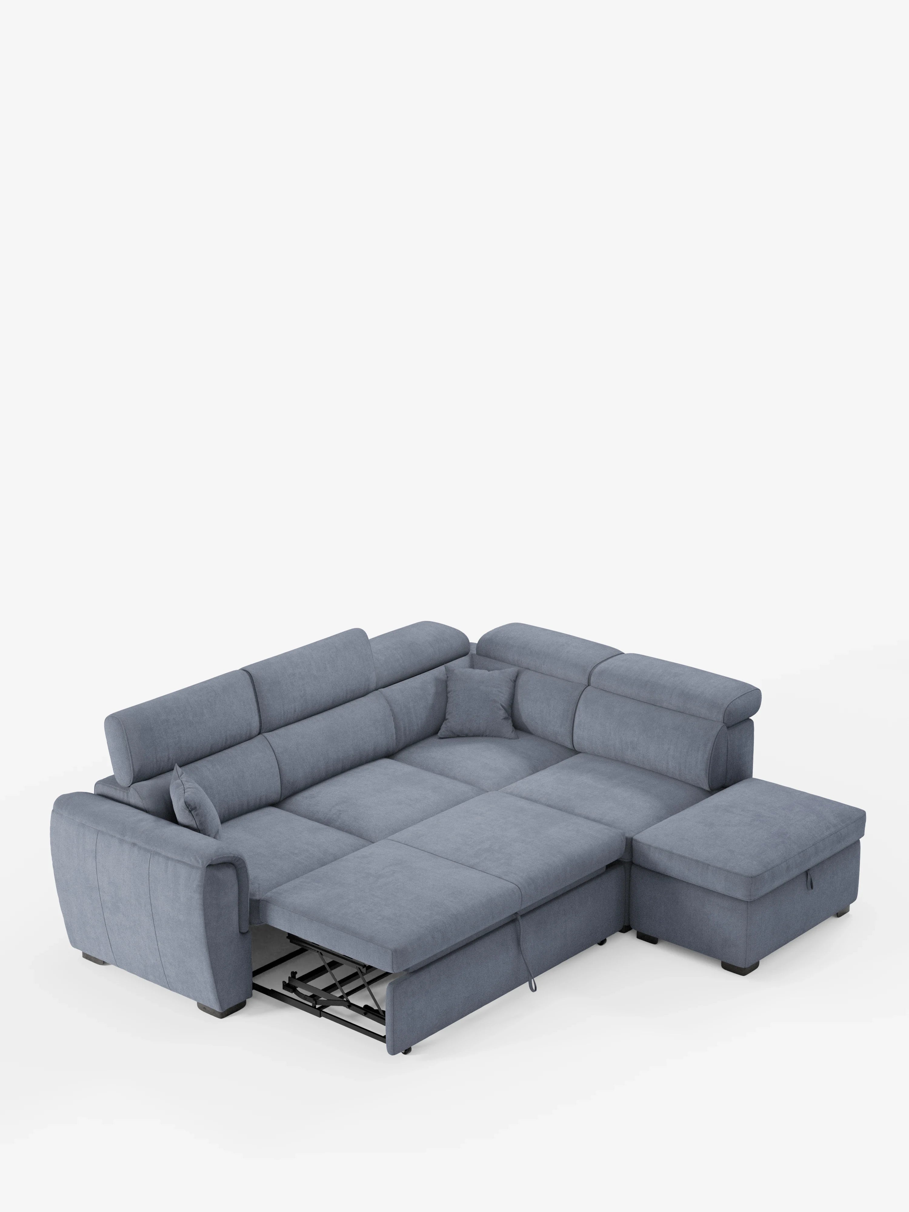 Il divano angolare reversibile con letto estraibile e pouf contenitore Titano di Divani.Store è un moderno divano componibile a L di colore grigio, rivestito in tessuto antimacchia certificato Oeko-Tex®. Raffigurato con il letto estraibile aperto, questo divano letto è dotato di poggiatesta reclinabili e di una chaise longue integrata sul lato destro. Le gambe sono basse e a forma di blocco, mentre due cuscini rettangolari abbinati offrono un comfort aggiuntivo contro lo schienale.