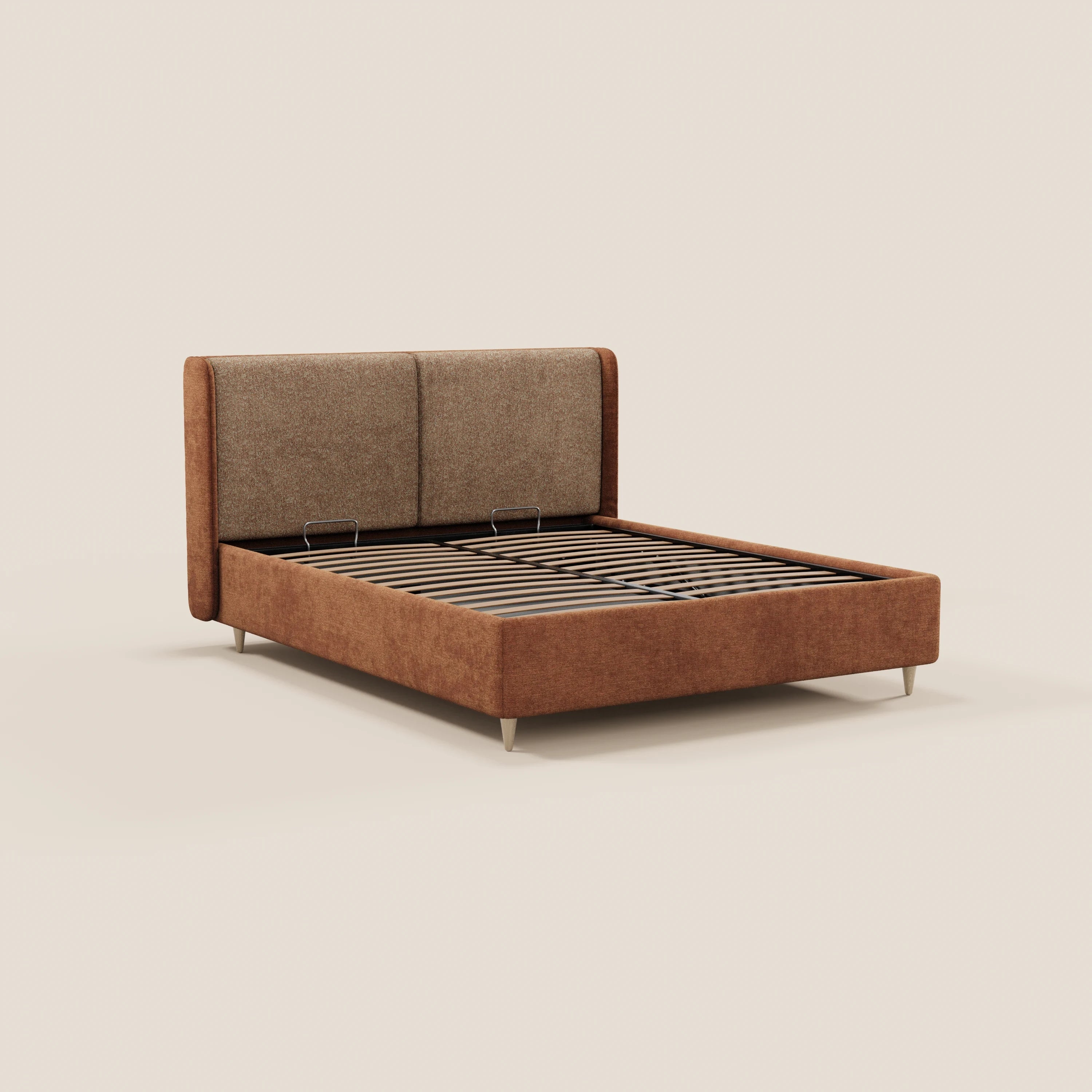 Il letto imbottito bicolore VALKIRIA di Letti.store presenta una testiera curva avvolgente con schienali imbottiti, una base imbottita, un vano contenitore e un design minimalista italiano, il tutto su uno sfondo beige chiaro.