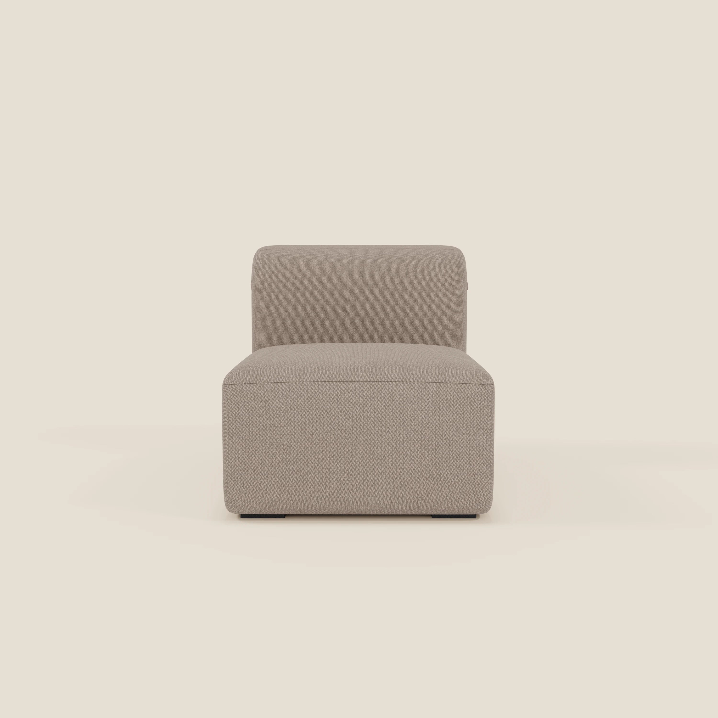BonBon modulo centrale 70 cm di Divani.Store è una poltroncina moderna senza braccioli in tessuto smacchiabile T23 tortora, caratterizzata da uno schienale basso e rettangolare e da un design minimalista, perfetto per gli spazi contemporanei.