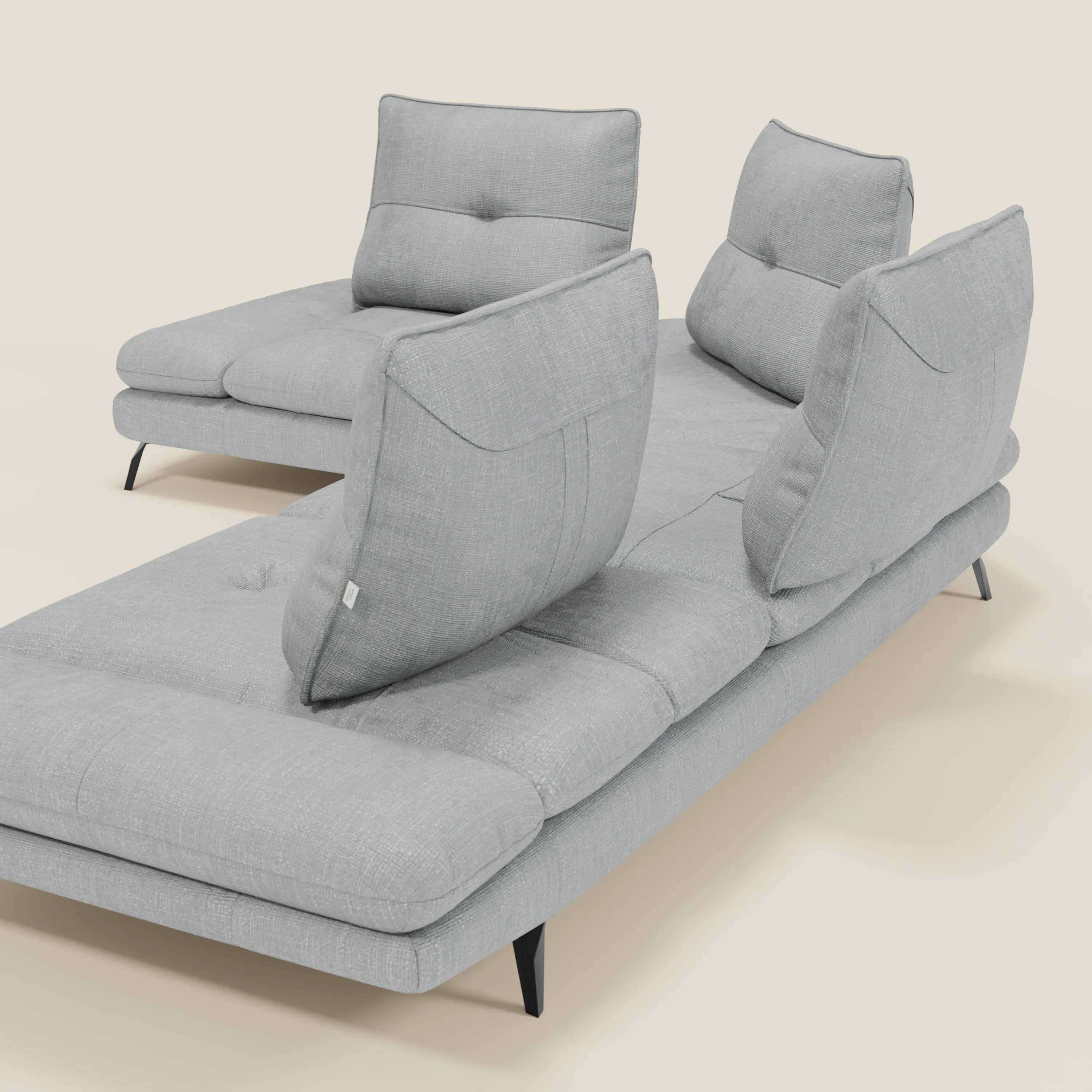 Ardex Divano Angolare - schienali traslanti e bracciolo regolabile in elegante tessuto impermeabile T06 ghiaccio