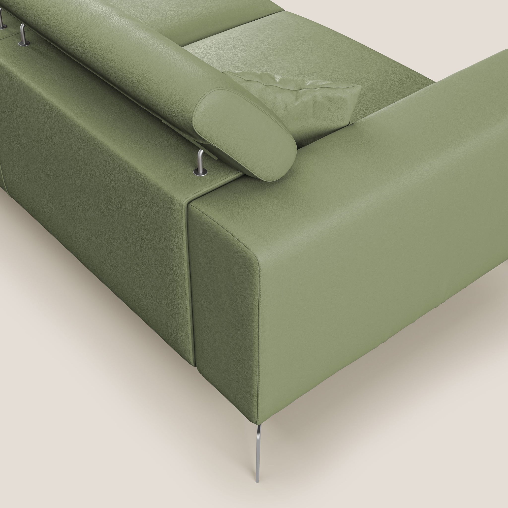 Blade Divano moderno con poggiatesta reclinabili in Ecopelle T04