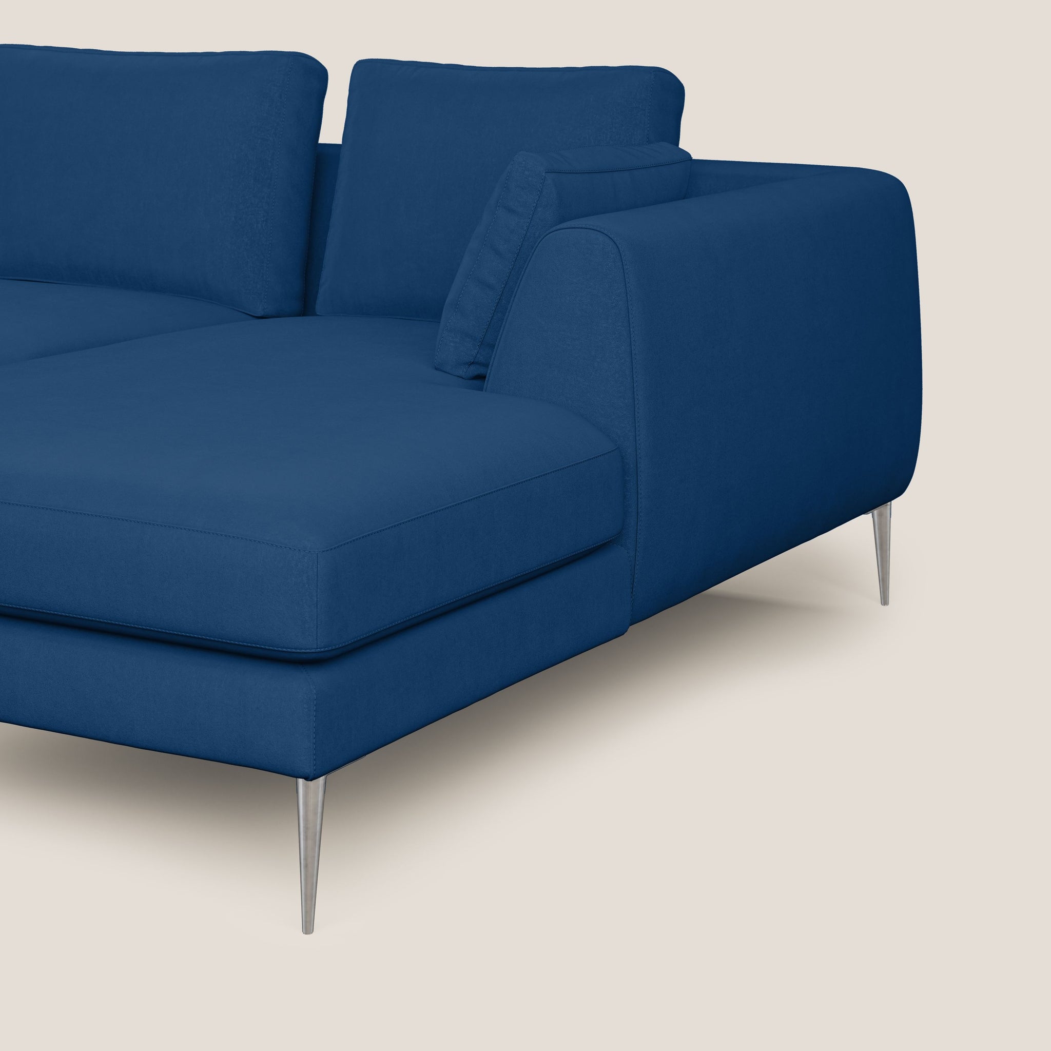 Plano divano moderno angolare con penisola in microfibra smacchiabile T11