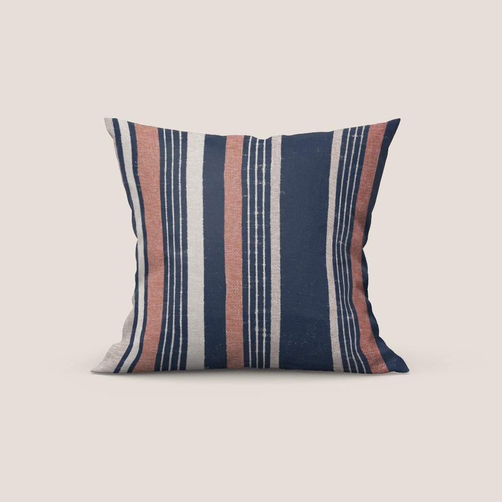 Line-style cuscini a fantasia rigata in tessuto impermeabile disponibile in 2 colorazioni